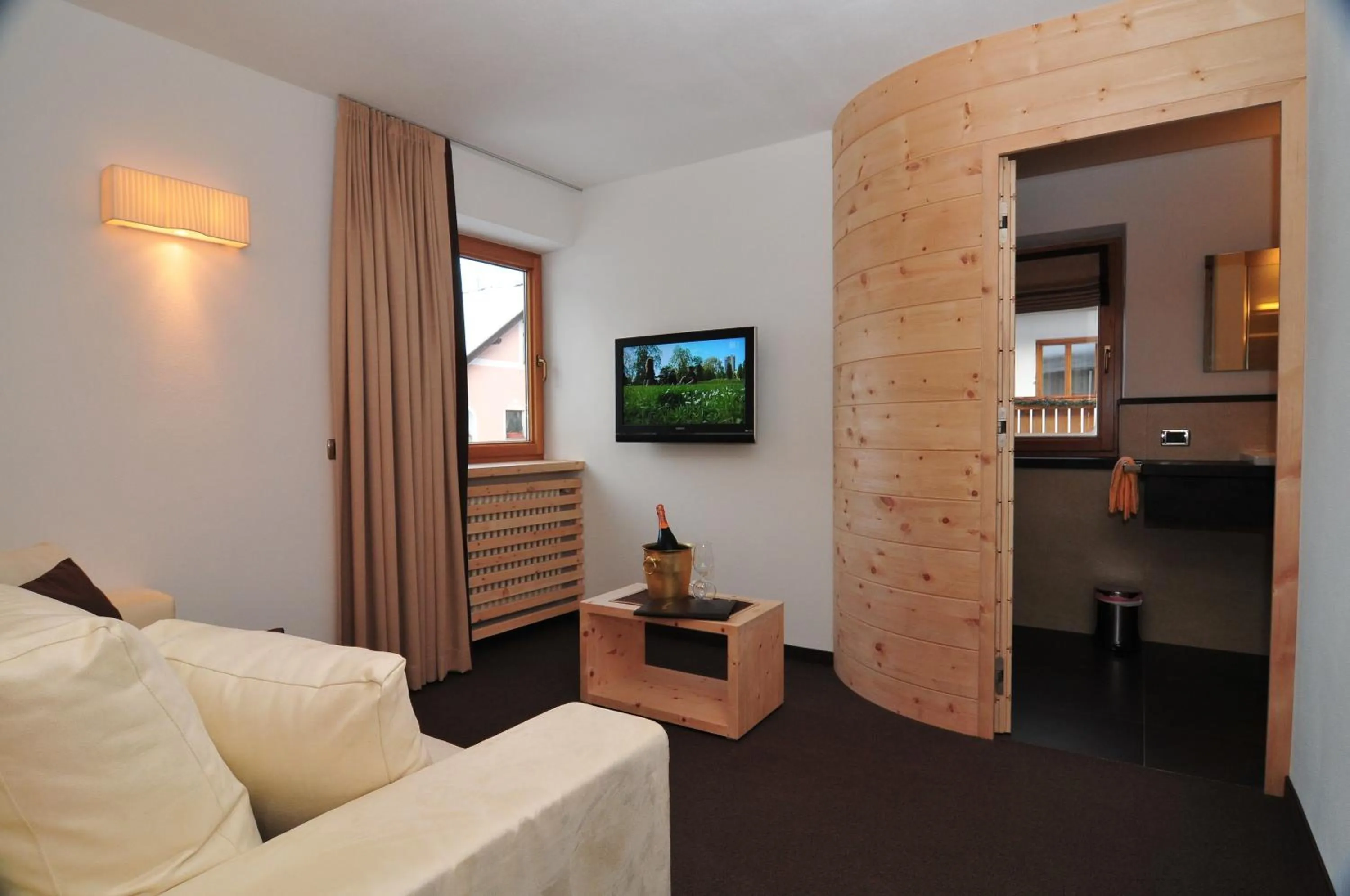 Bedroom, Bed in Romantik Villa Cesanueva