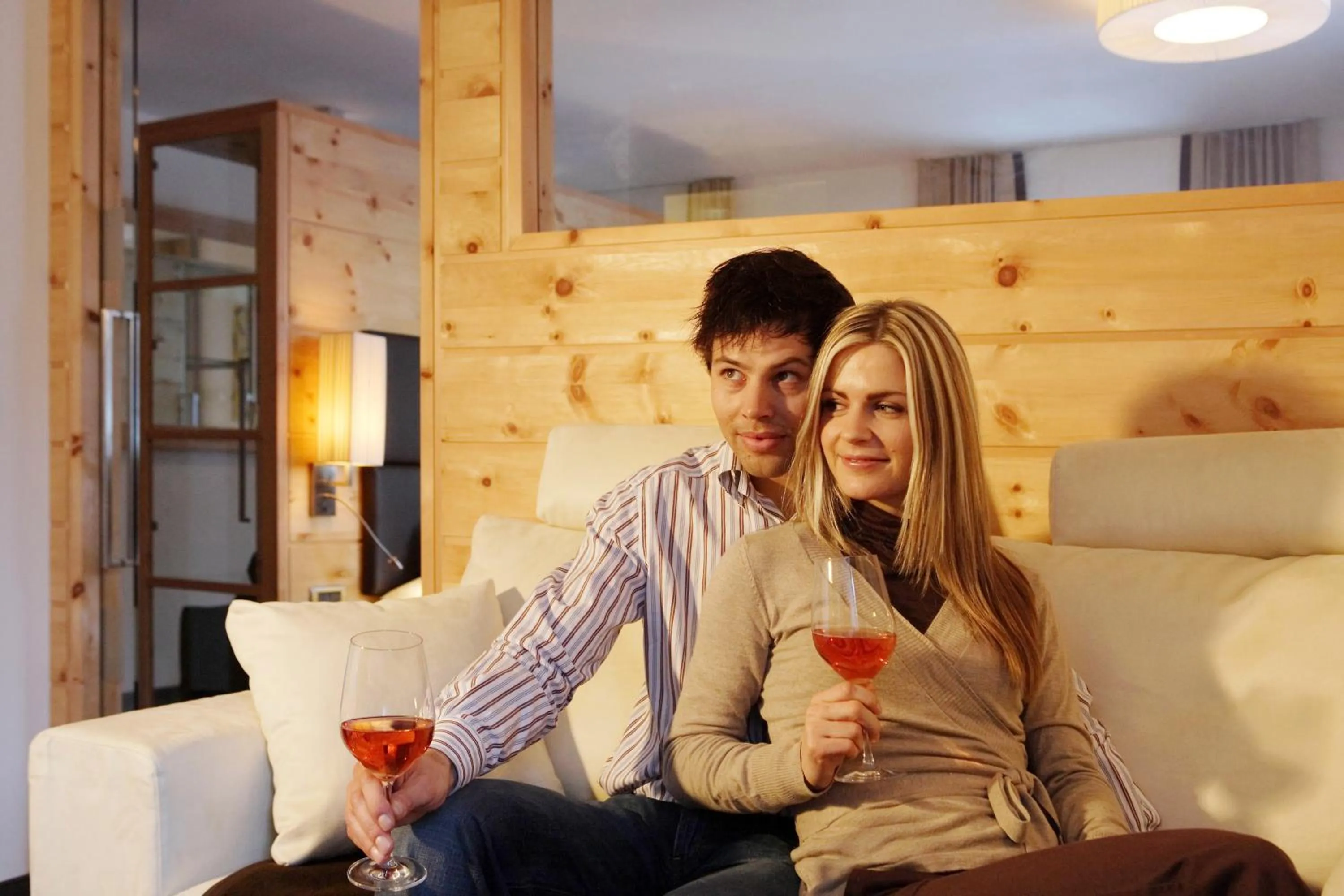 People in Romantik Villa Cesanueva