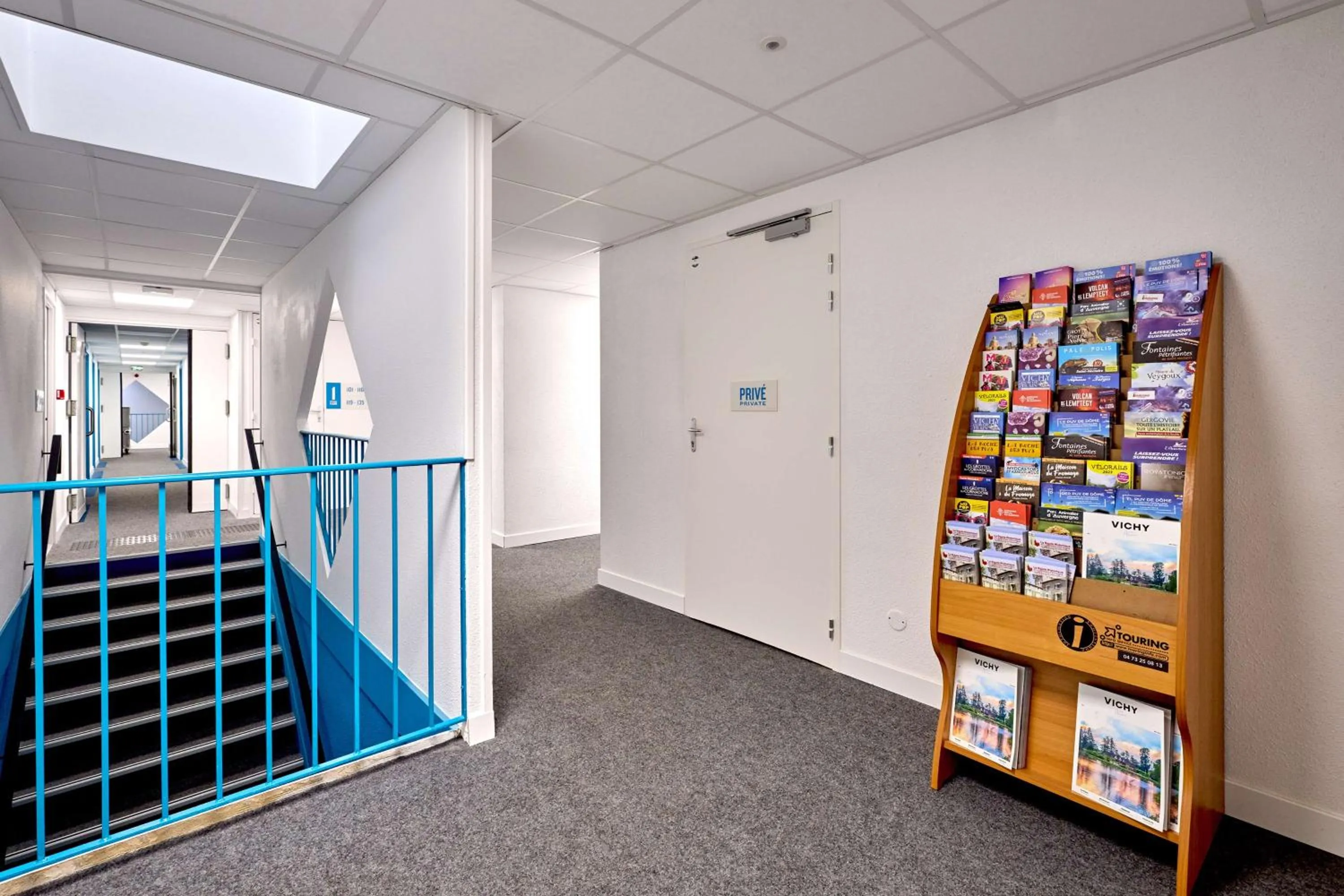 Lobby or reception in Kyriad Direct Narbonne Sud