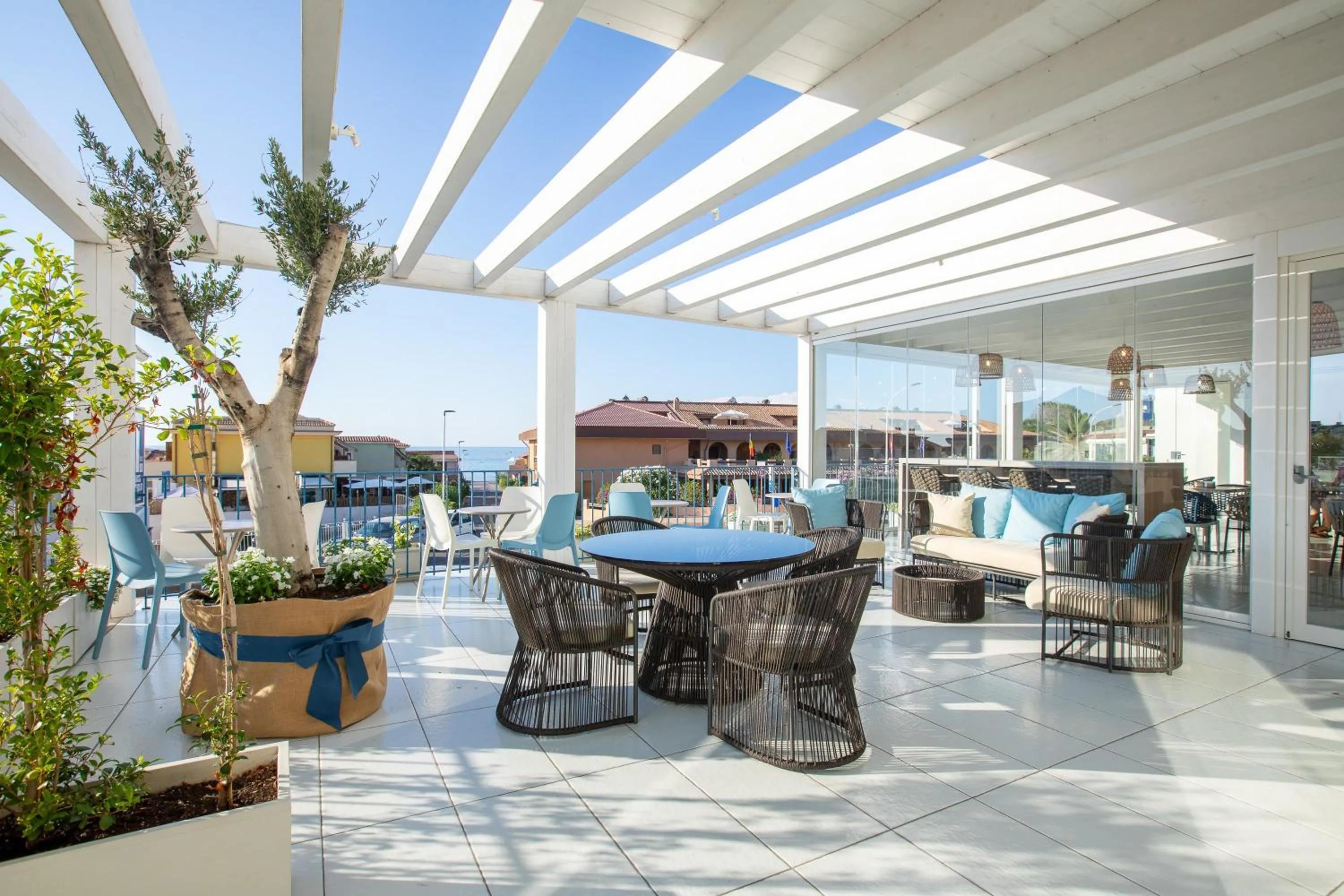 Lounge or bar in Best Western Hotel Blumarea