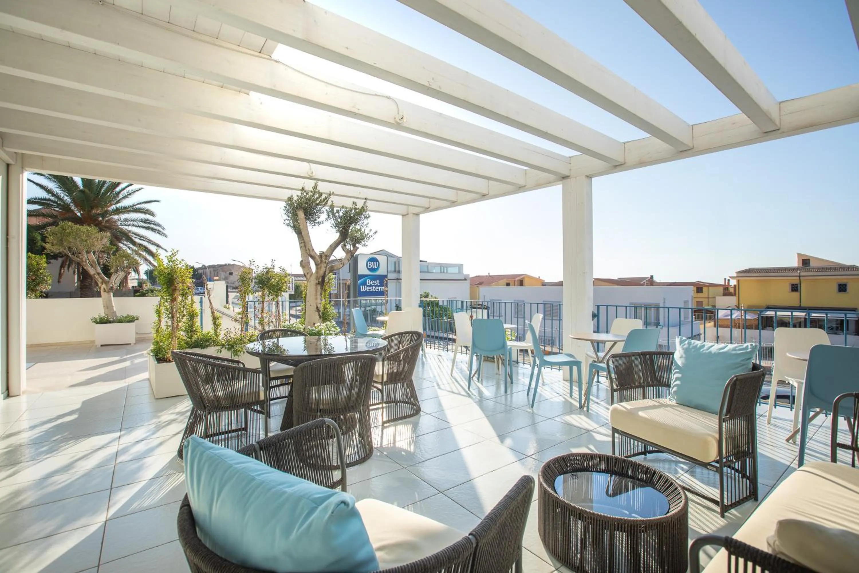 Restaurant/places to eat in Best Western Hotel Blumarea