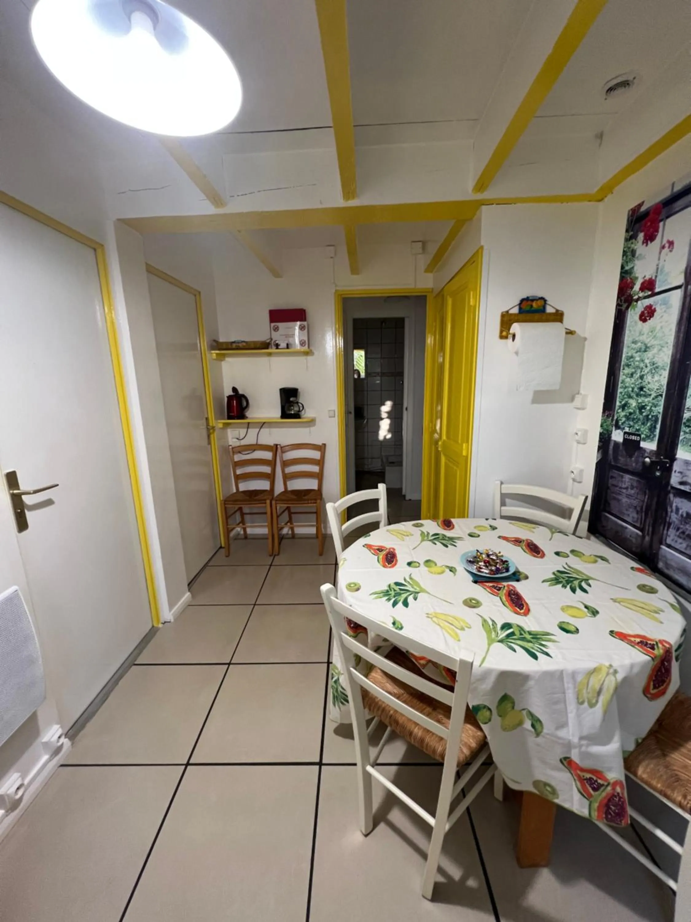 Communal kitchen in Villa le 180 cinq