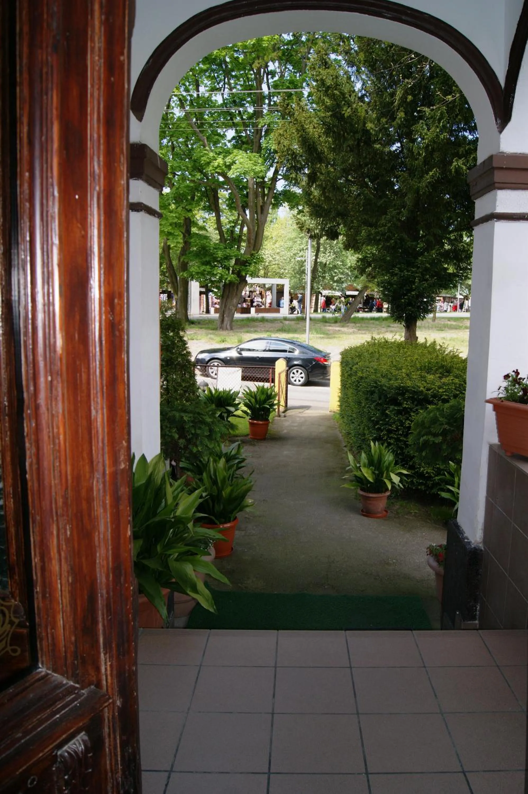 Facade/entrance in Pałacyk Srebrna Fala