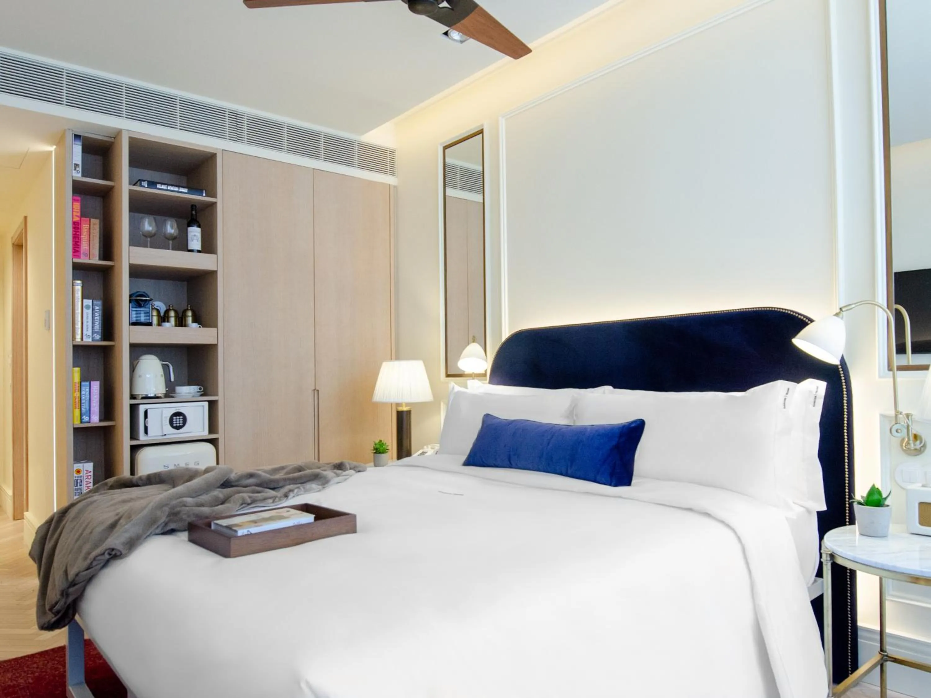 Bed in Browns Avenue Hotel