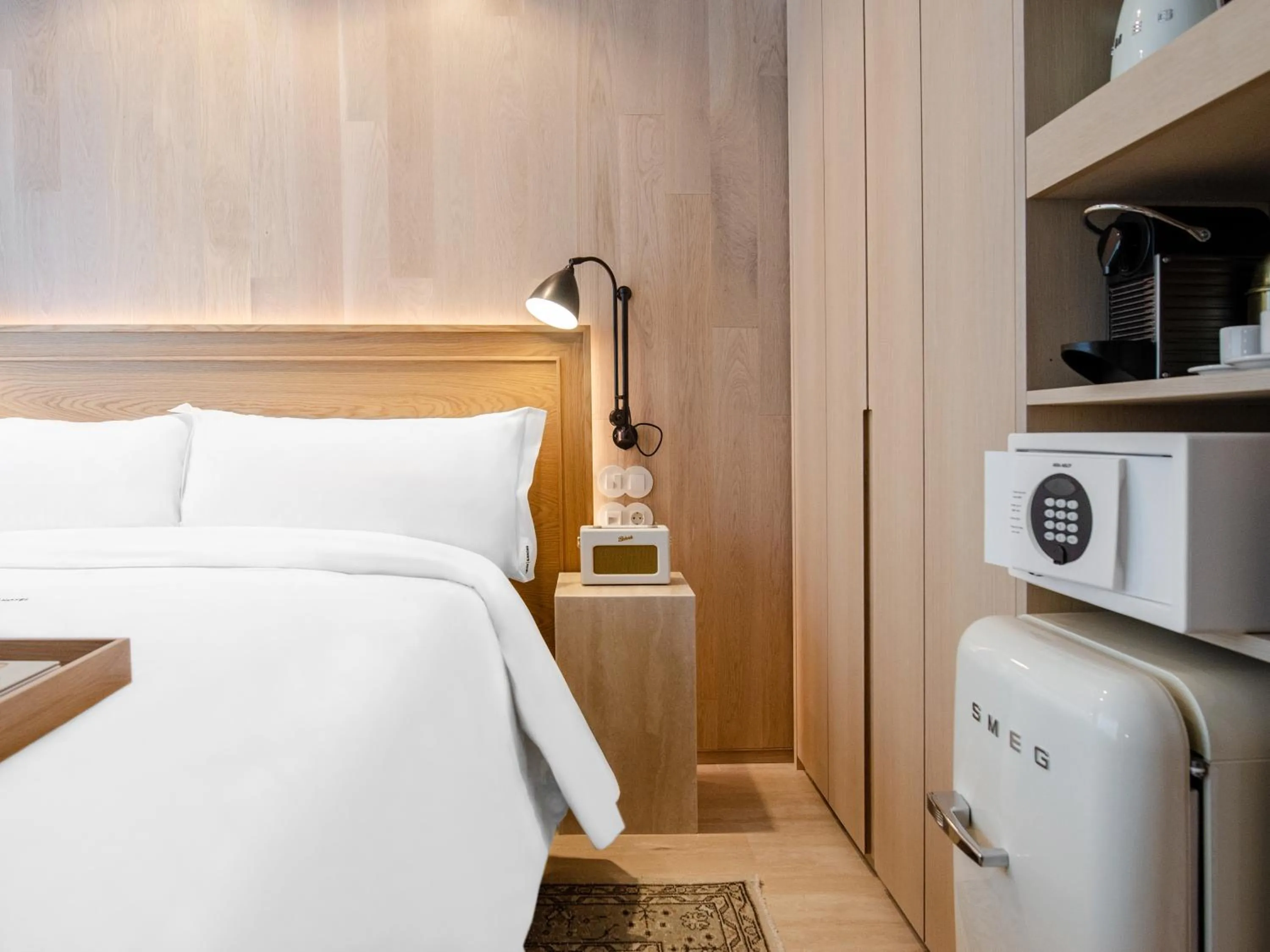 Bed in Browns Avenue Hotel