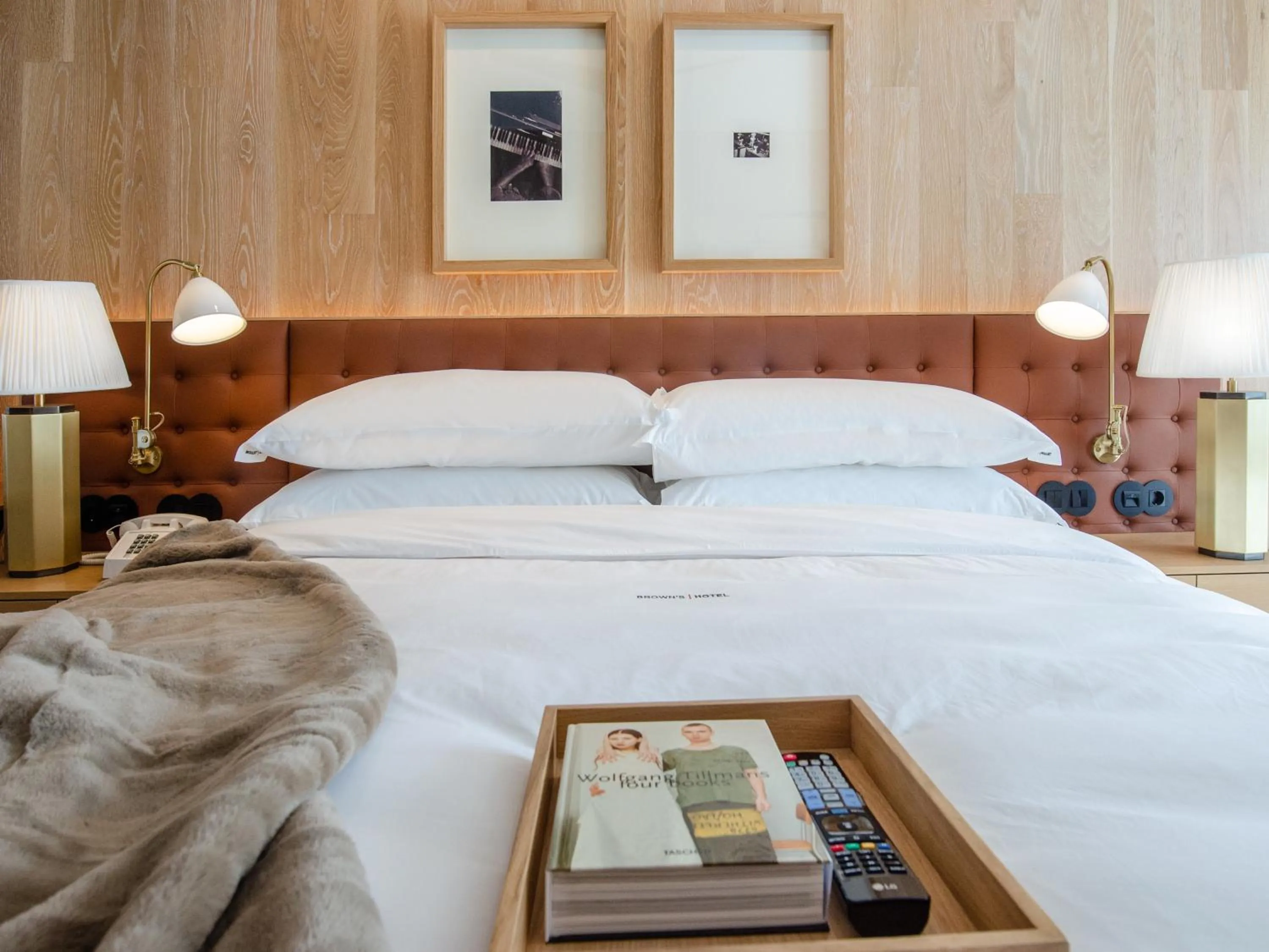 Bed in Browns Avenue Hotel