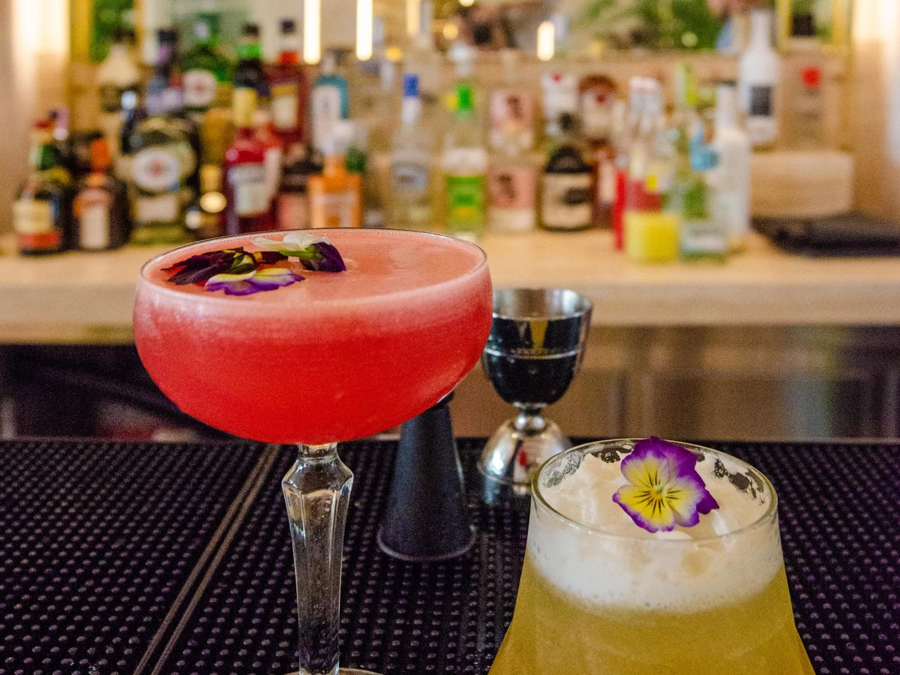 Lounge or bar in Browns Avenue Hotel