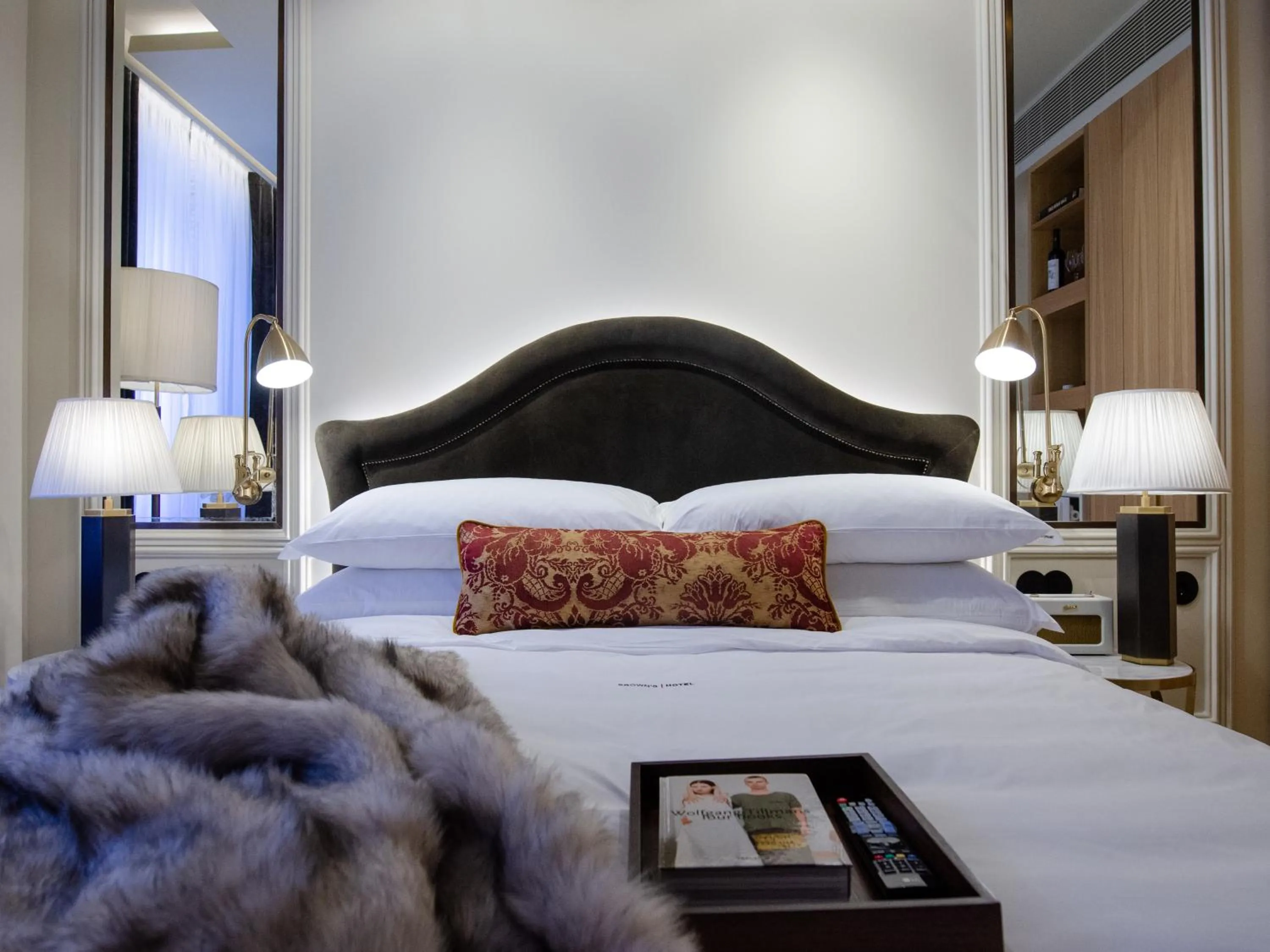 Bed in Browns Avenue Hotel