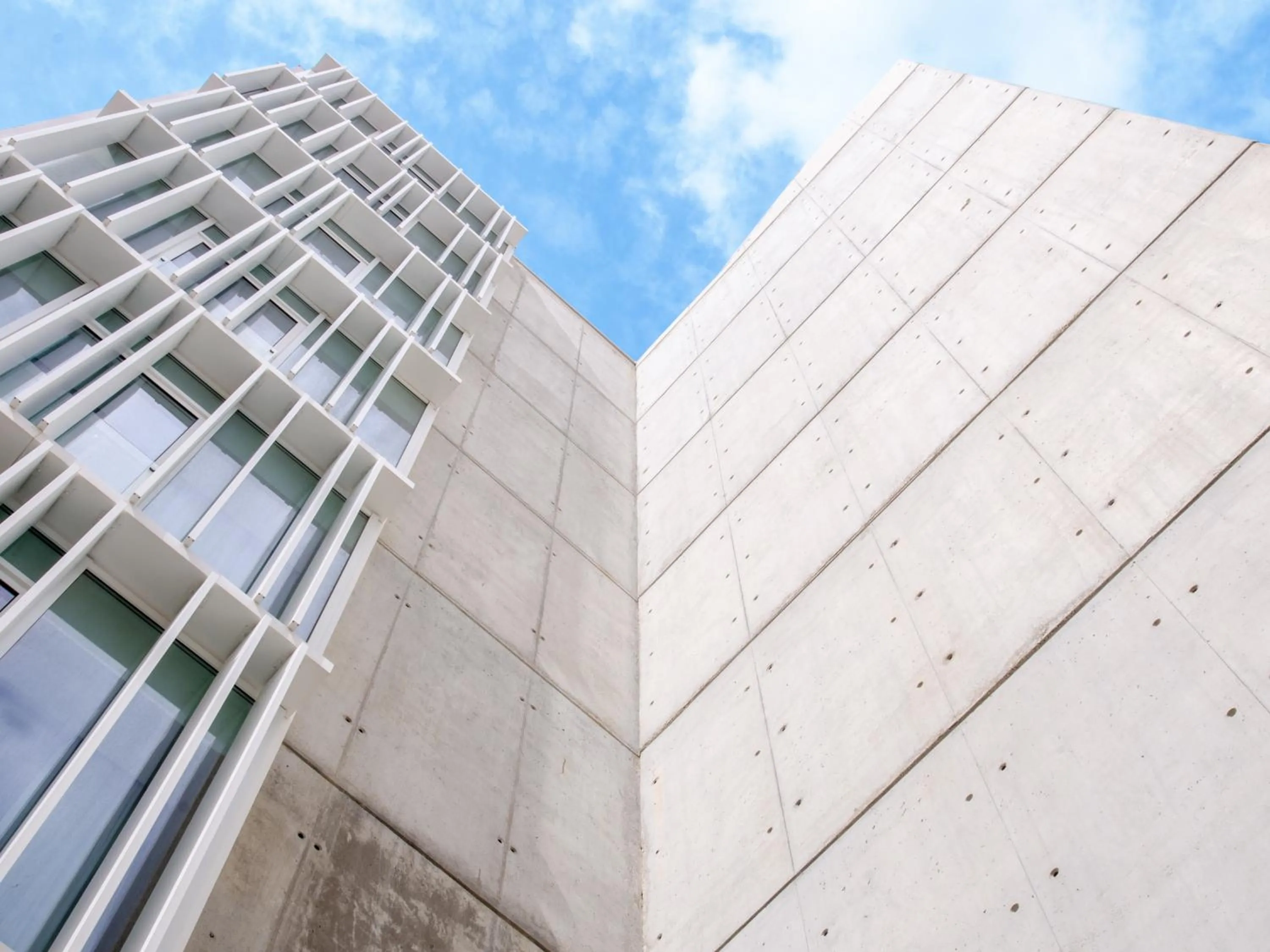 Property building in Browns Avenue Hotel