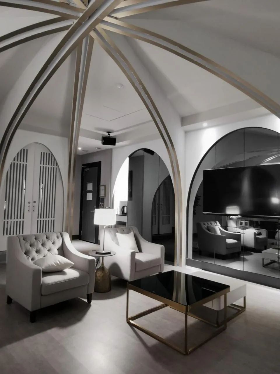 Bed in Seasons Boutique Motel