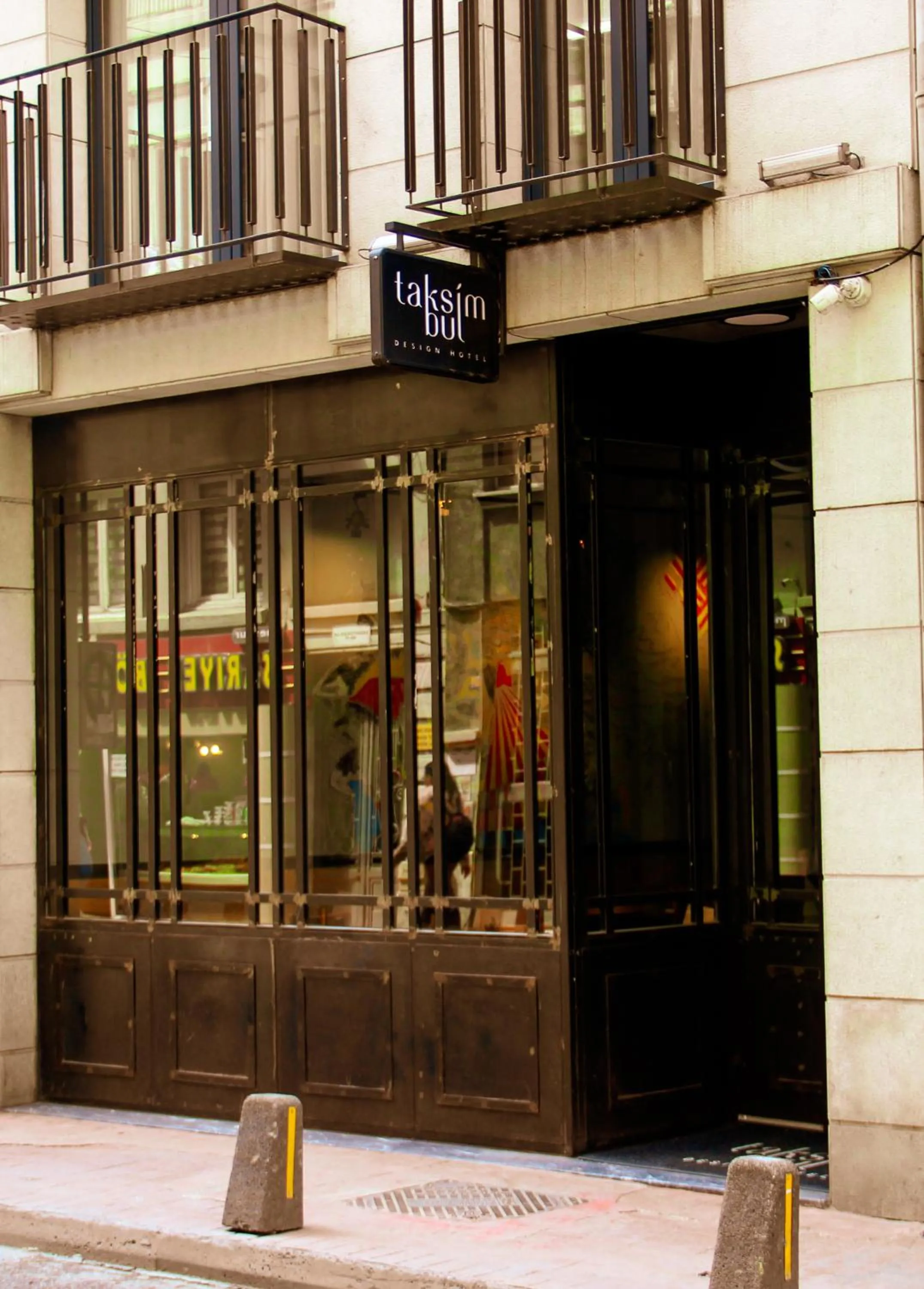 Facade/entrance in Taksimbul Design Hotel