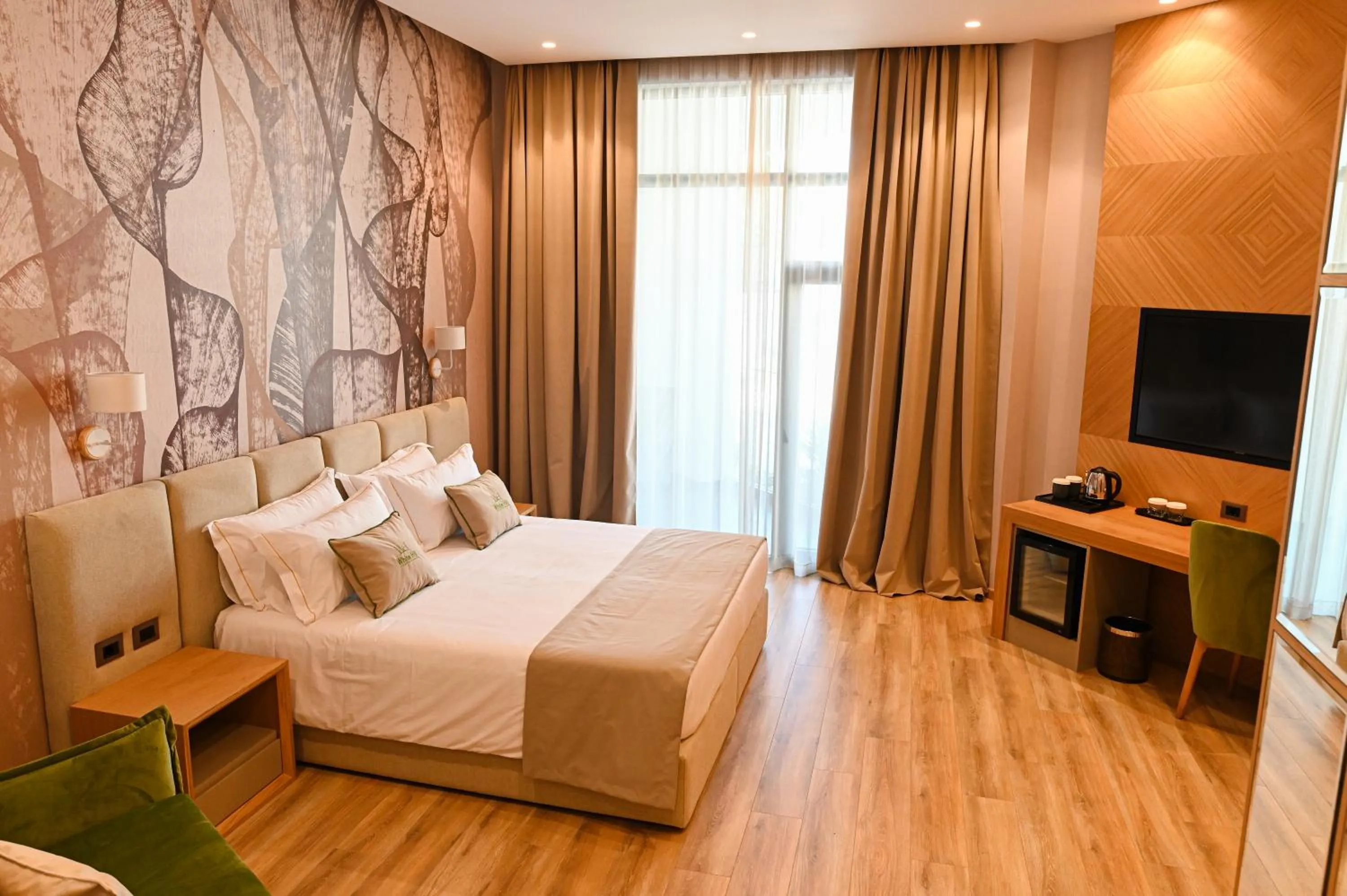 Photo of the whole room, Bed in White Hill Hotel, SPA & Conferences