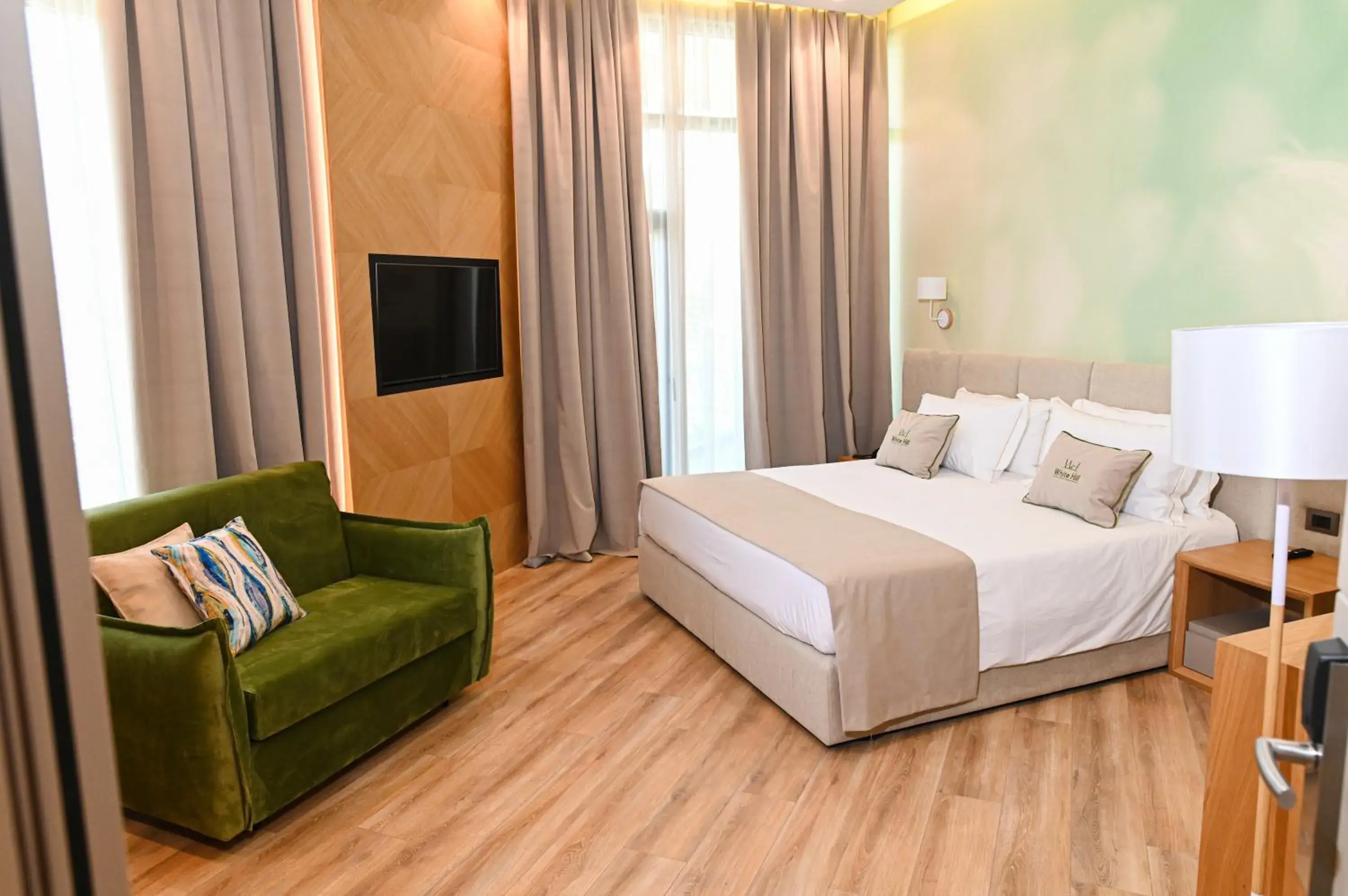 Triple Room in White Hill Hotel, SPA & Conferences Triple Room in White Hill Hotel, SPA & Conferences