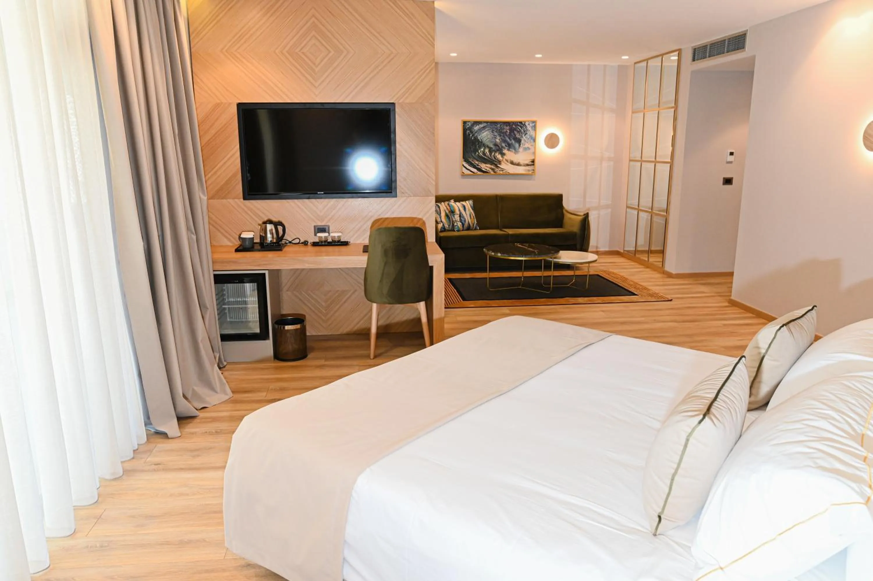 TV and multimedia, Bed in White Hill Hotel, SPA & Conferences