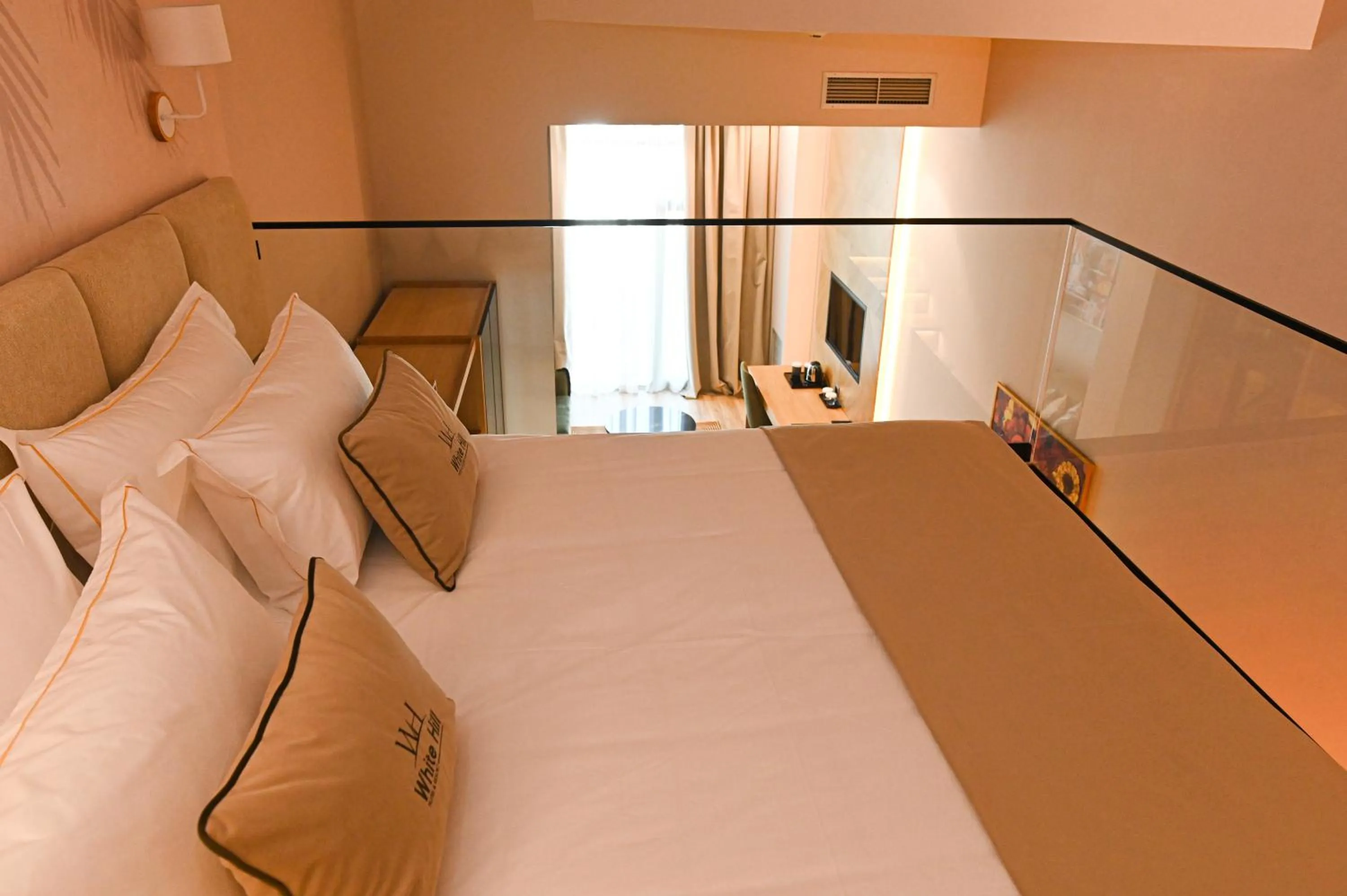 Bed in White Hill Hotel, SPA & Conferences