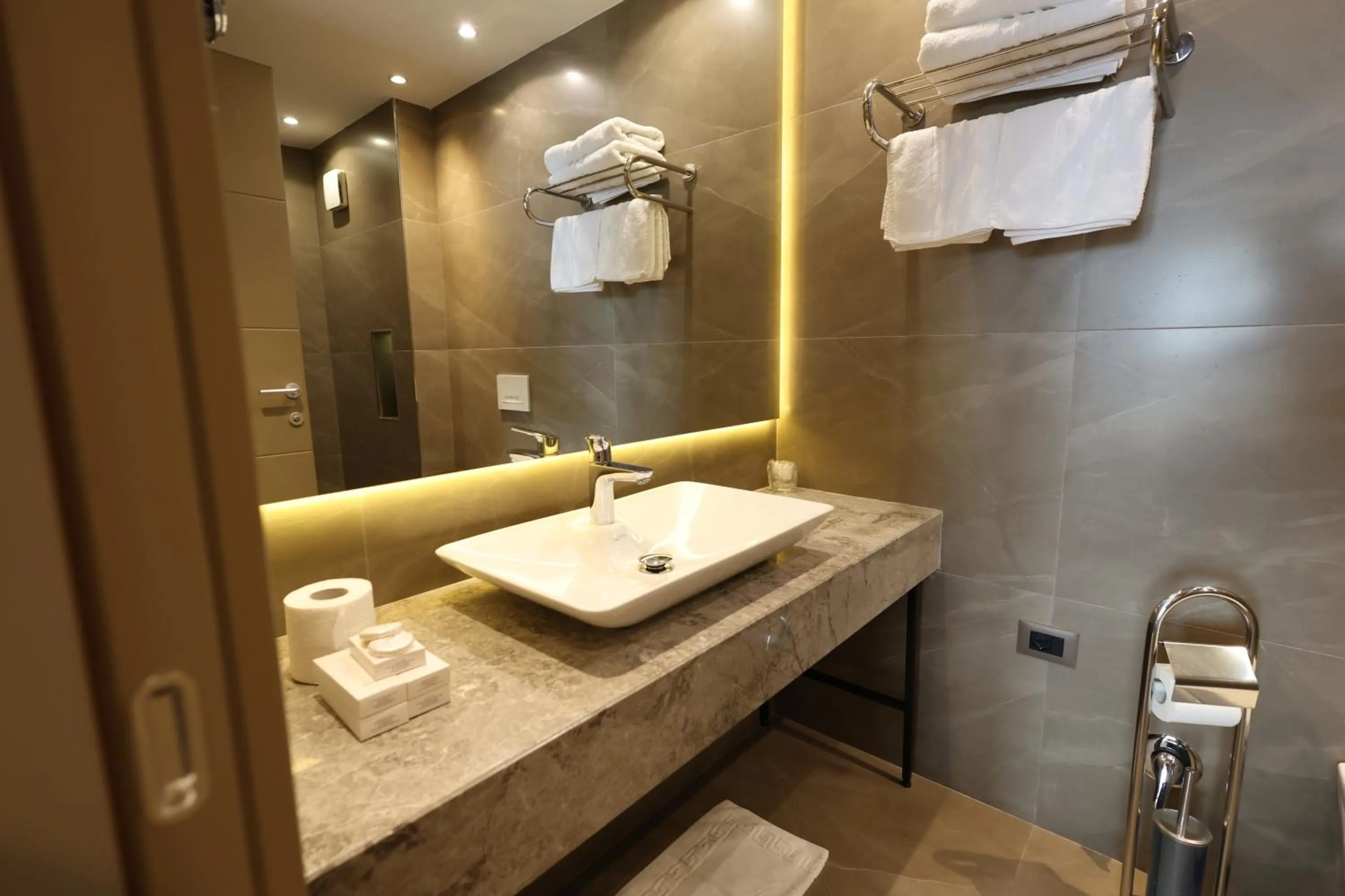 Bathroom in White Hill Hotel, SPA & Conferences