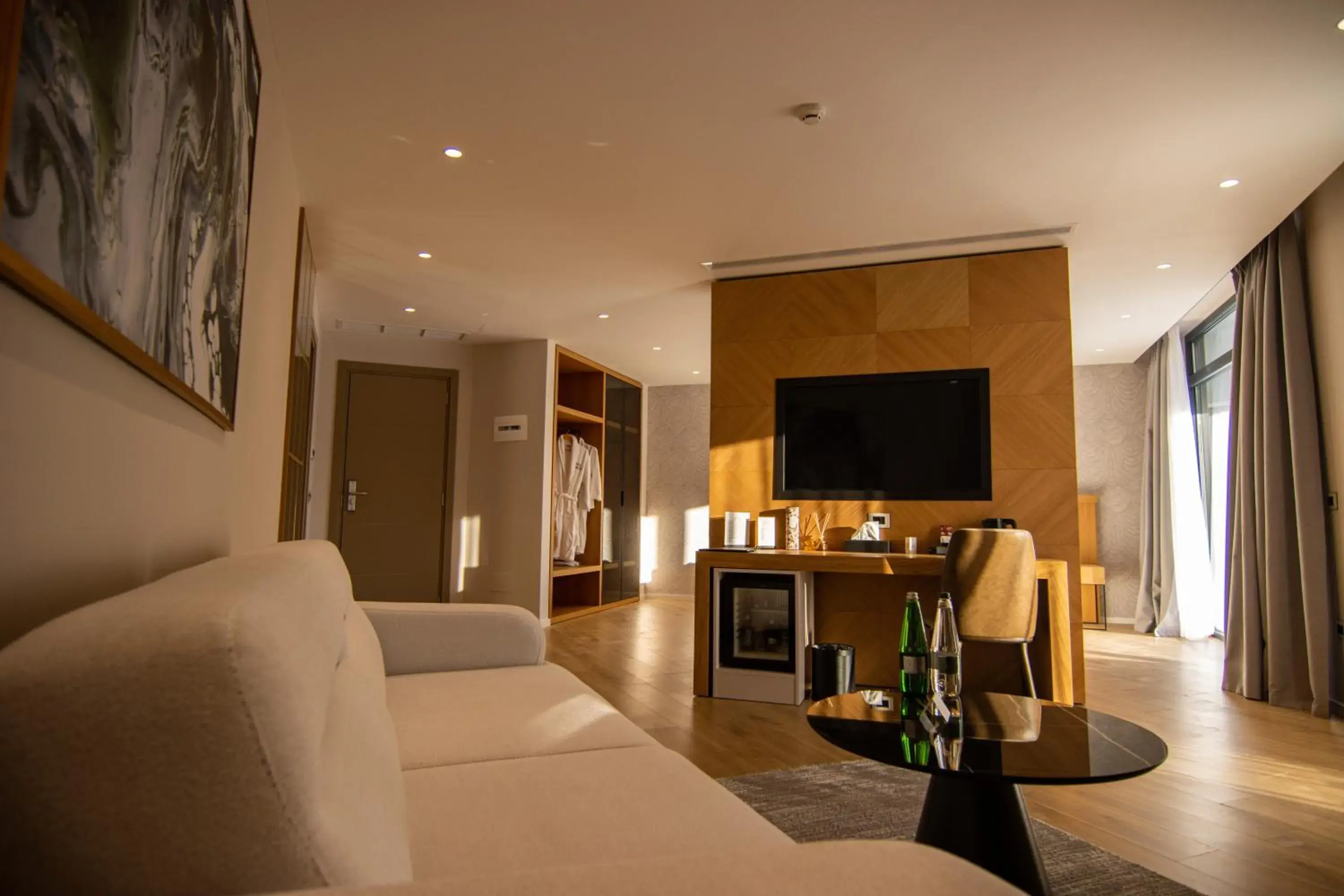 Deluxe King Suite in White Hill Hotel, SPA & Conferences Deluxe King Suite in White Hill Hotel, SPA & Conferences