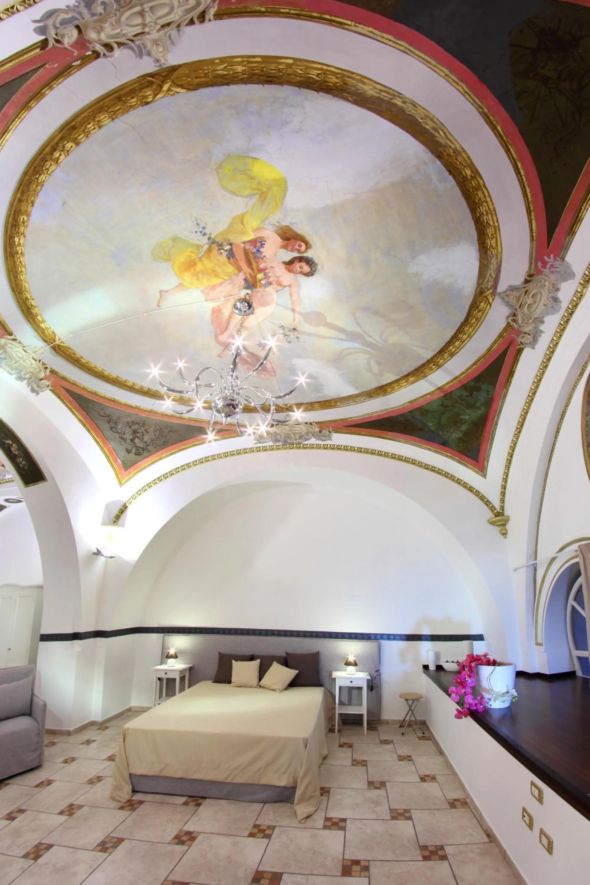 Photo of the whole room in Napoli Sea