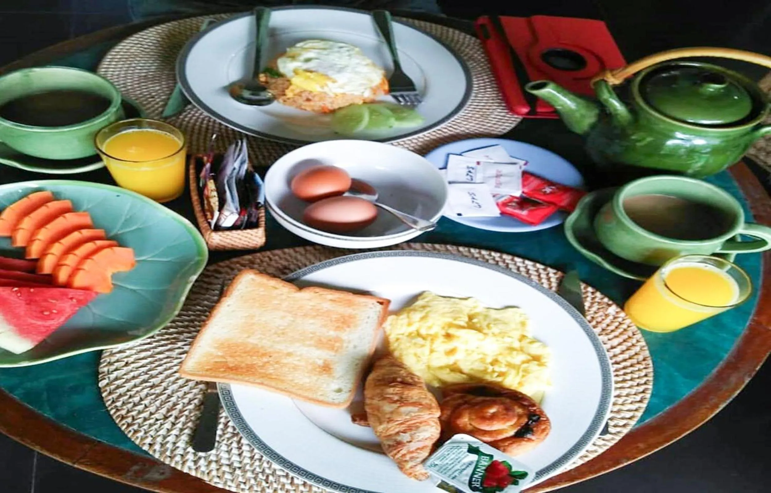 Breakfast in Aqua Octaviana Bali Villa