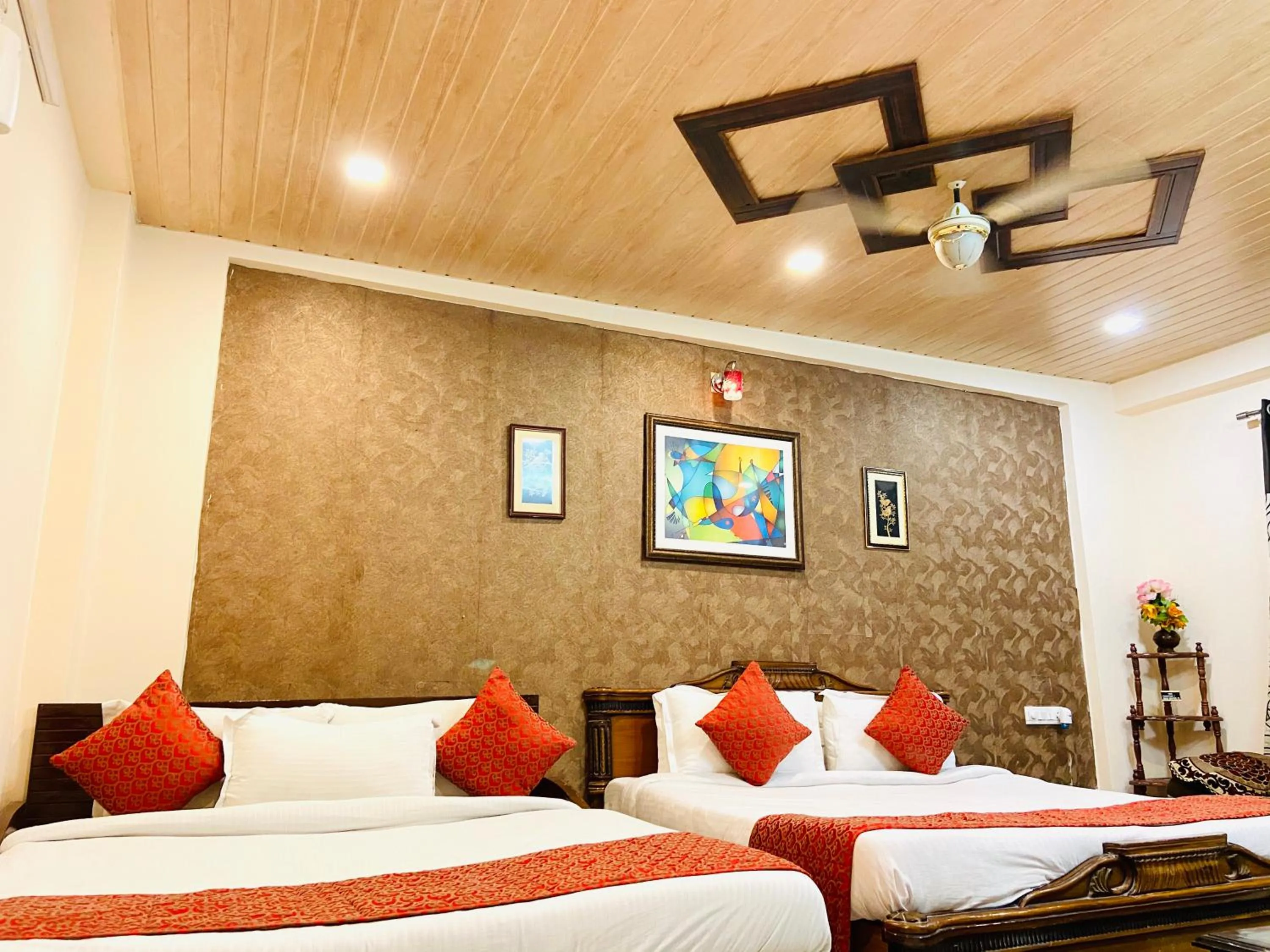 Bedroom, Bed in Hotel Meenakshi Udaipur - Family Preffered Hotel