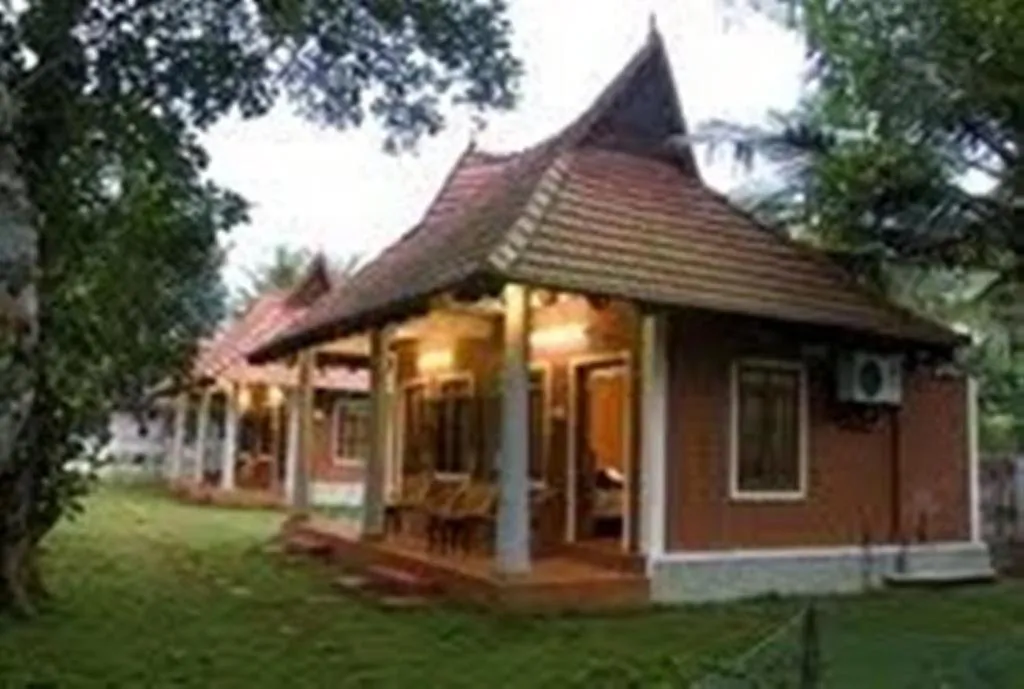 Facade/entrance in Dazzle Dew