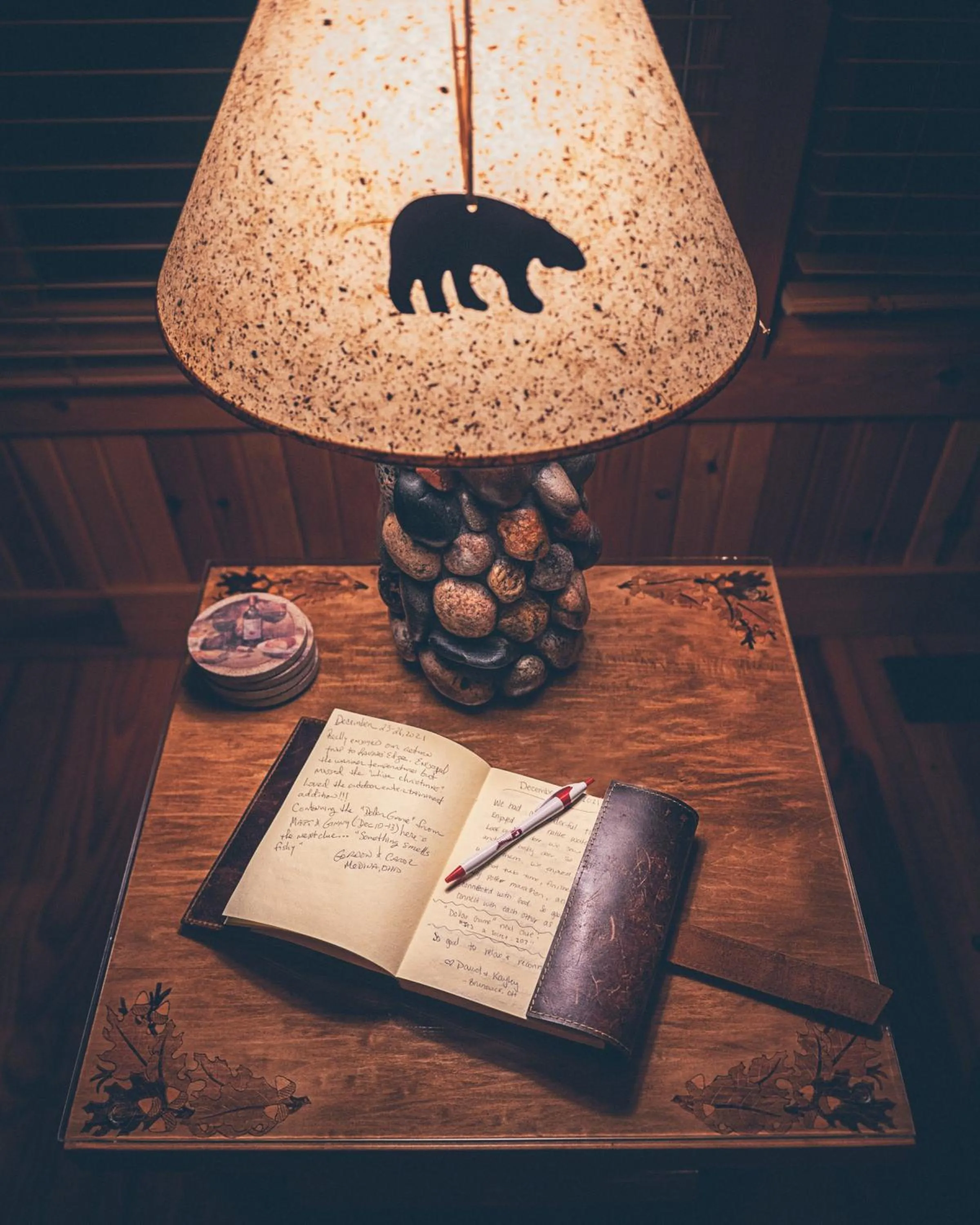 Living room in Cherry Ridge Retreat Luxury Cabins