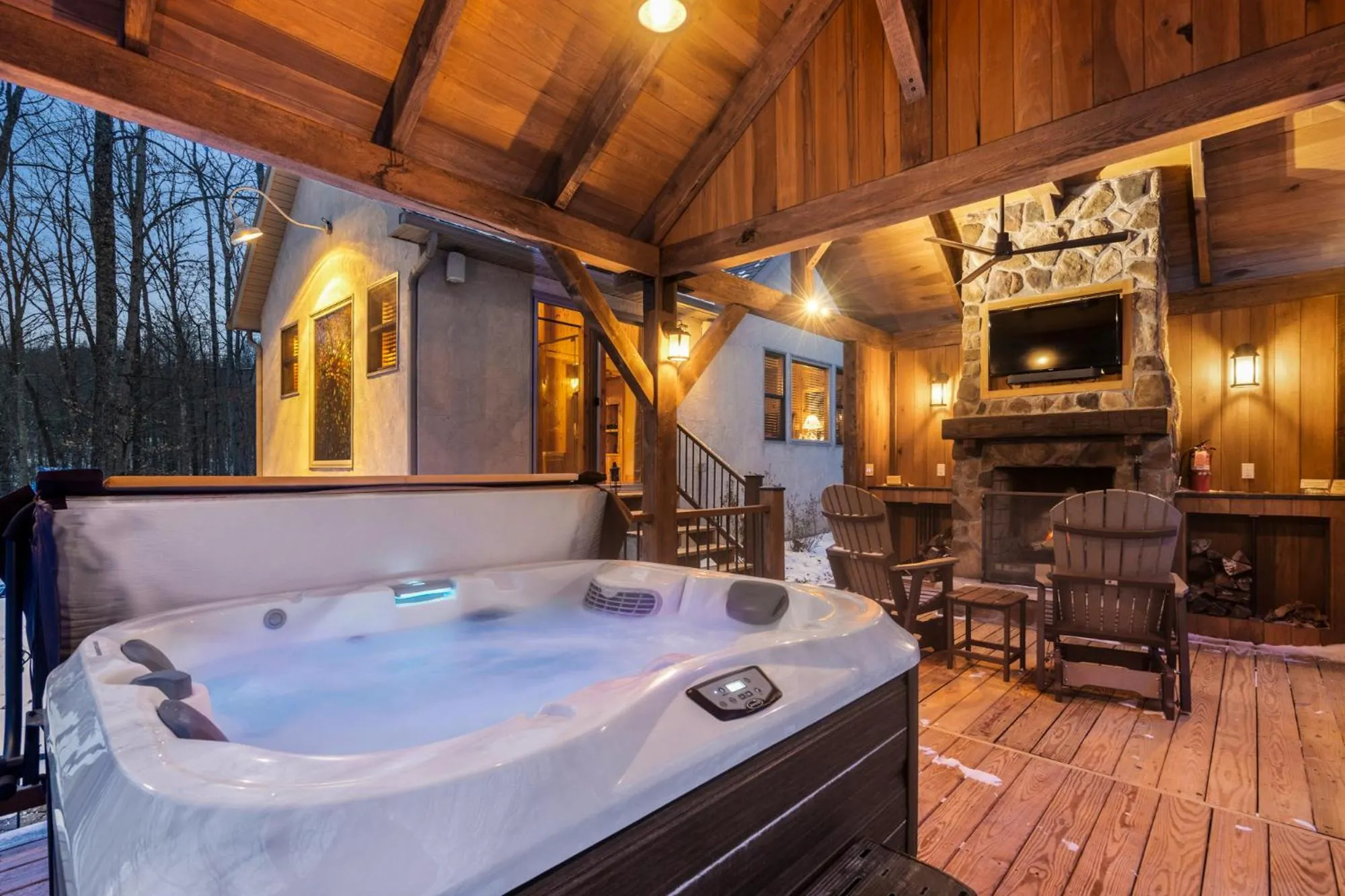 Patio in Cherry Ridge Retreat Luxury Cabins