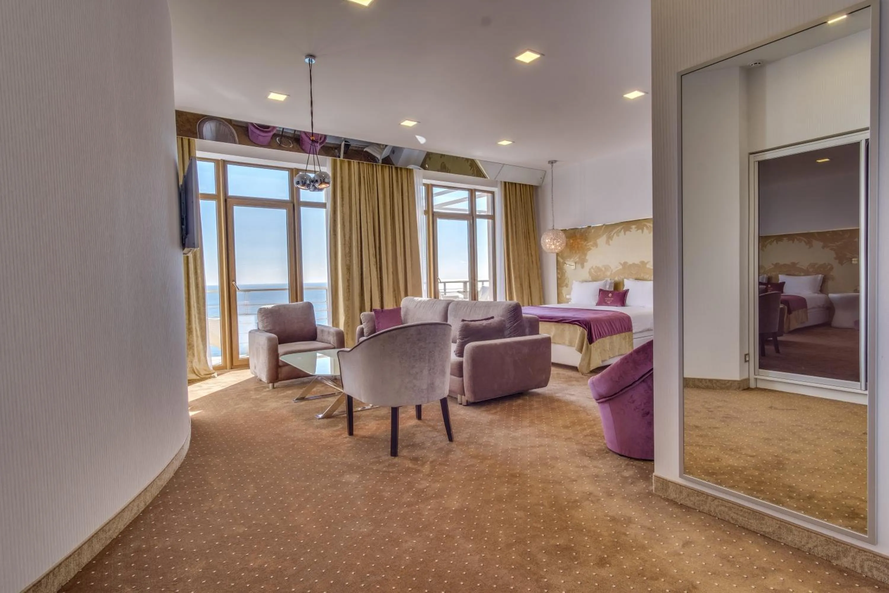 Seating area in Hotel Panorama De Luxe