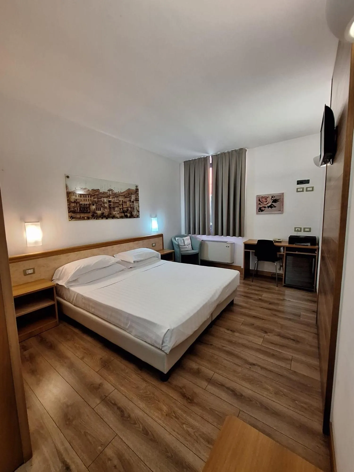 Photo of the whole room, Bed in Hotel Tre Ville