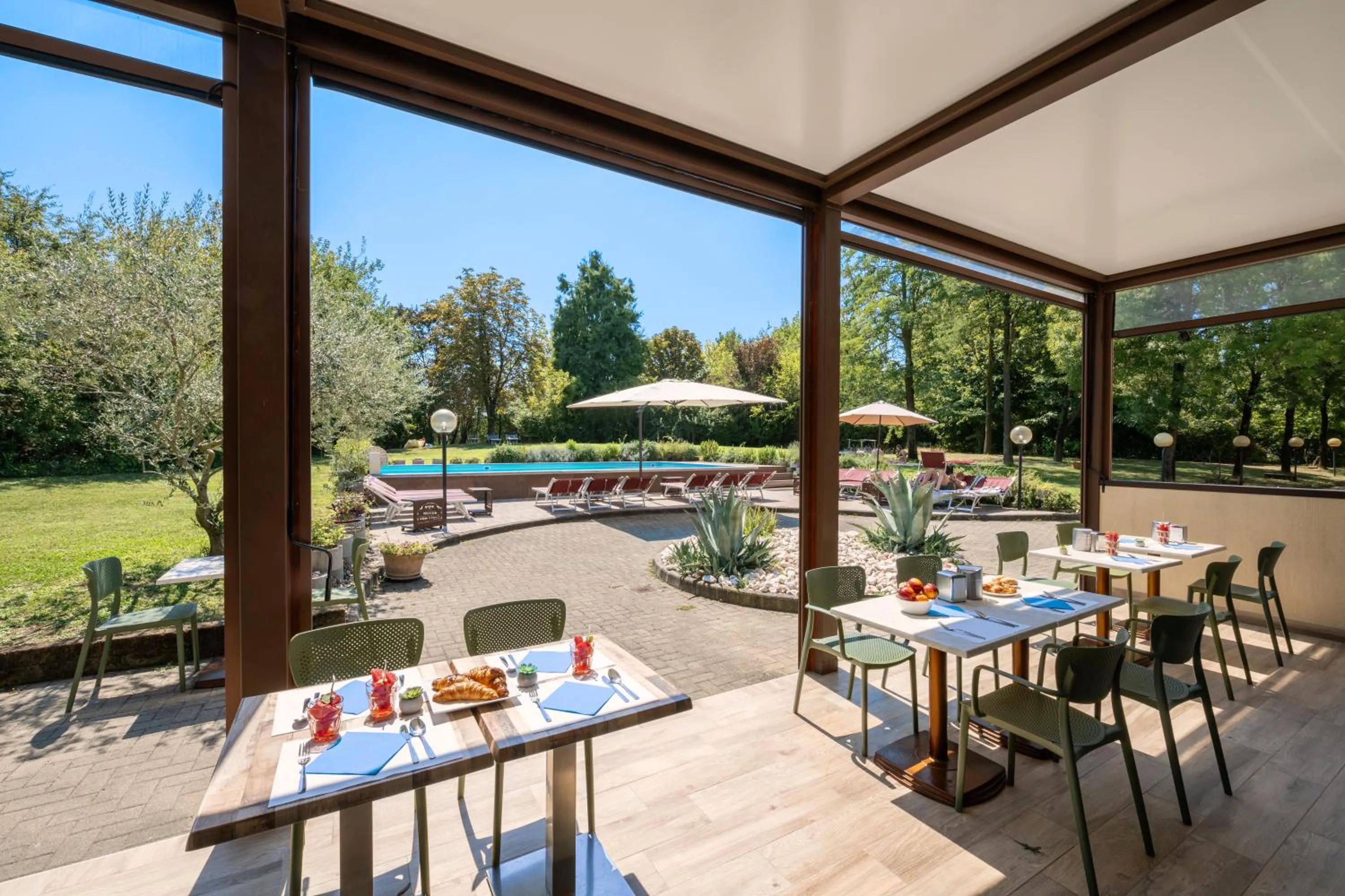 Garden view in Hotel Tre Ville