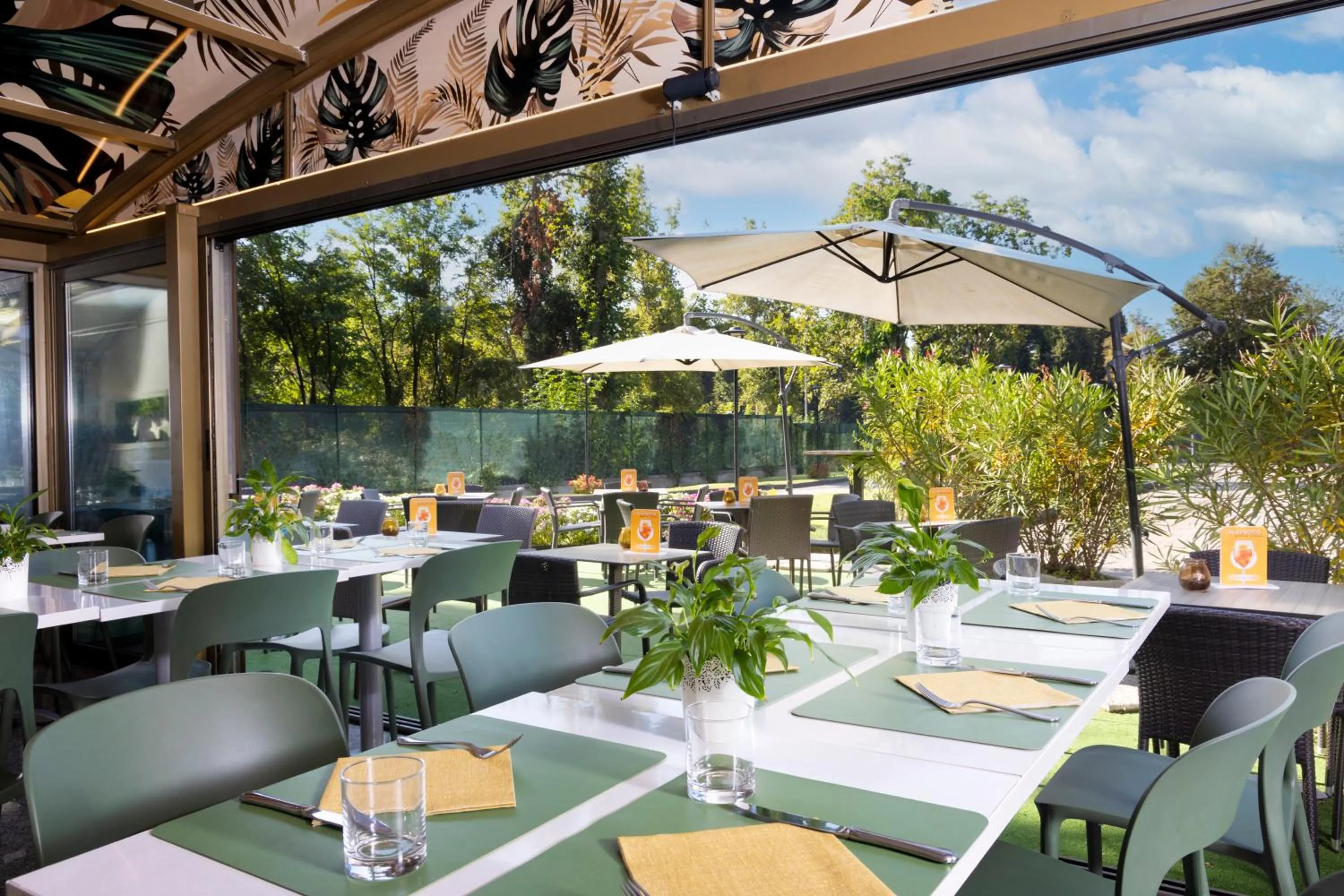 Restaurant/places to eat in Best Western Air Hotel Linate