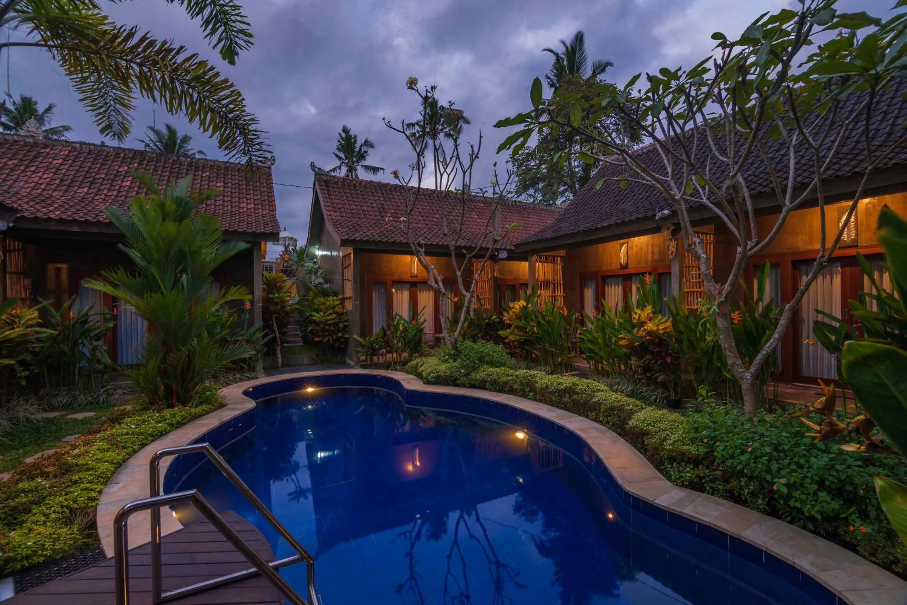 Pool view in Elemento Homestay Badung