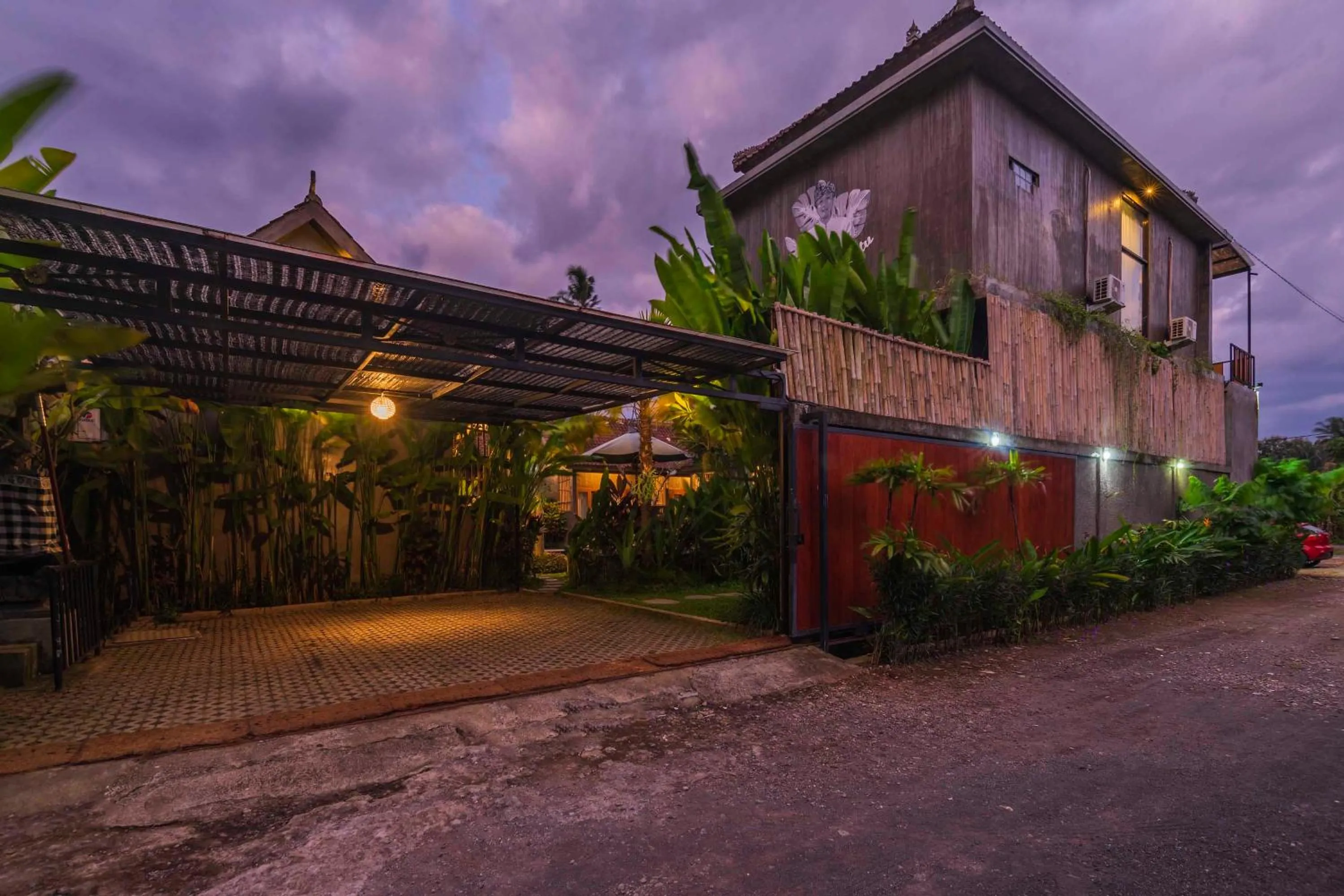 Property building in Elemento Homestay Badung