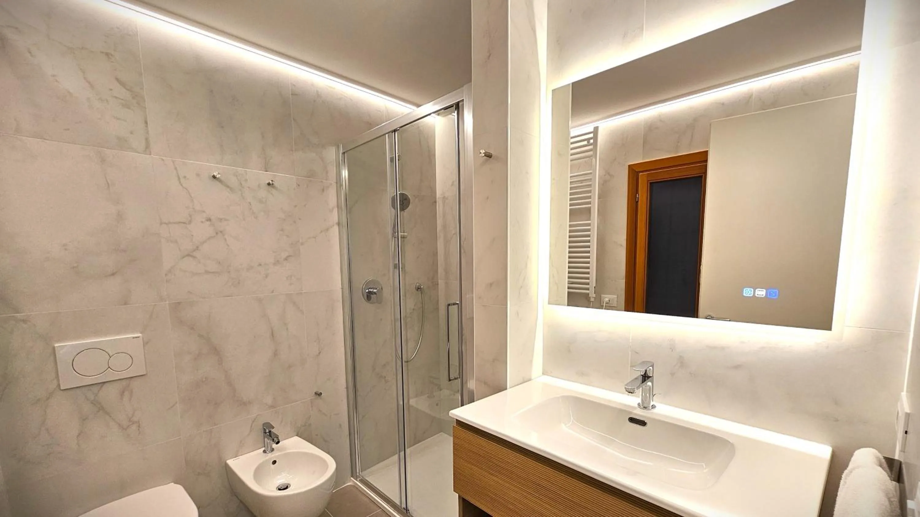 Shower in Hotel Guerrini