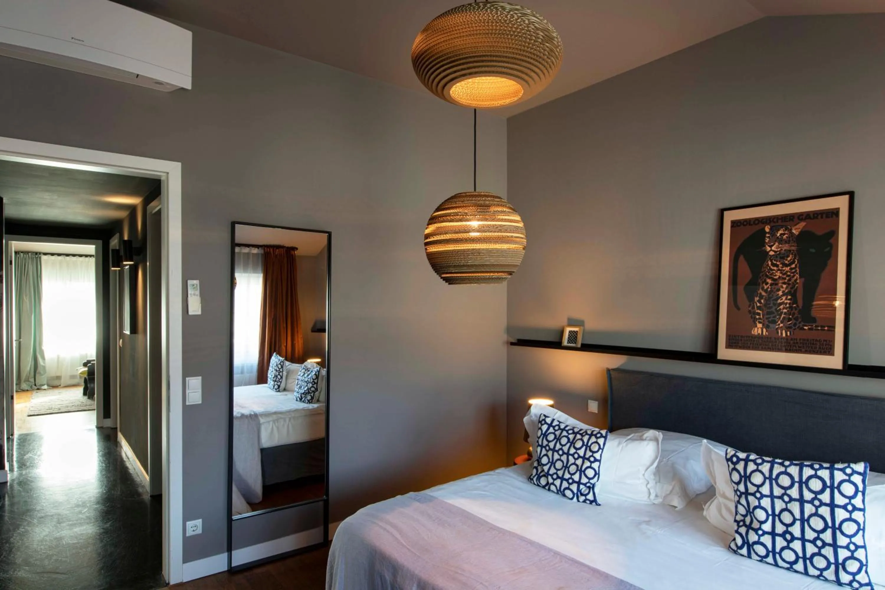 Bedroom, Bed in Gorki Apartments