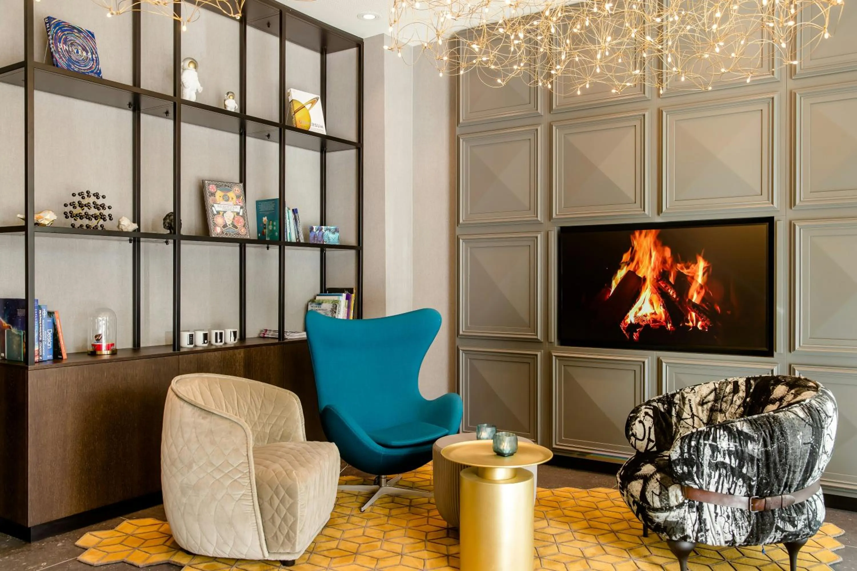 Lounge or bar in Motel One Ulm