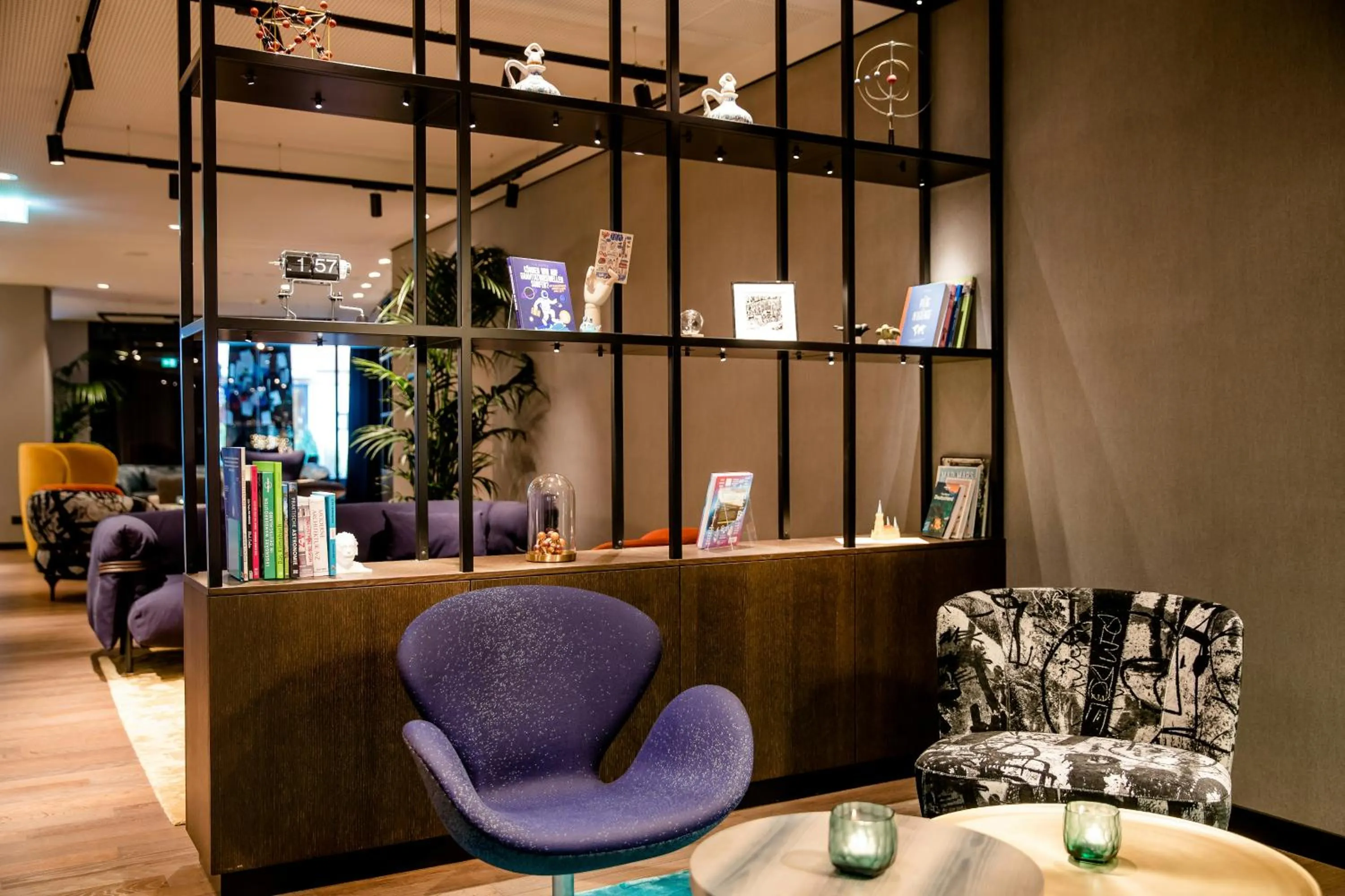 Lounge or bar in Motel One Ulm