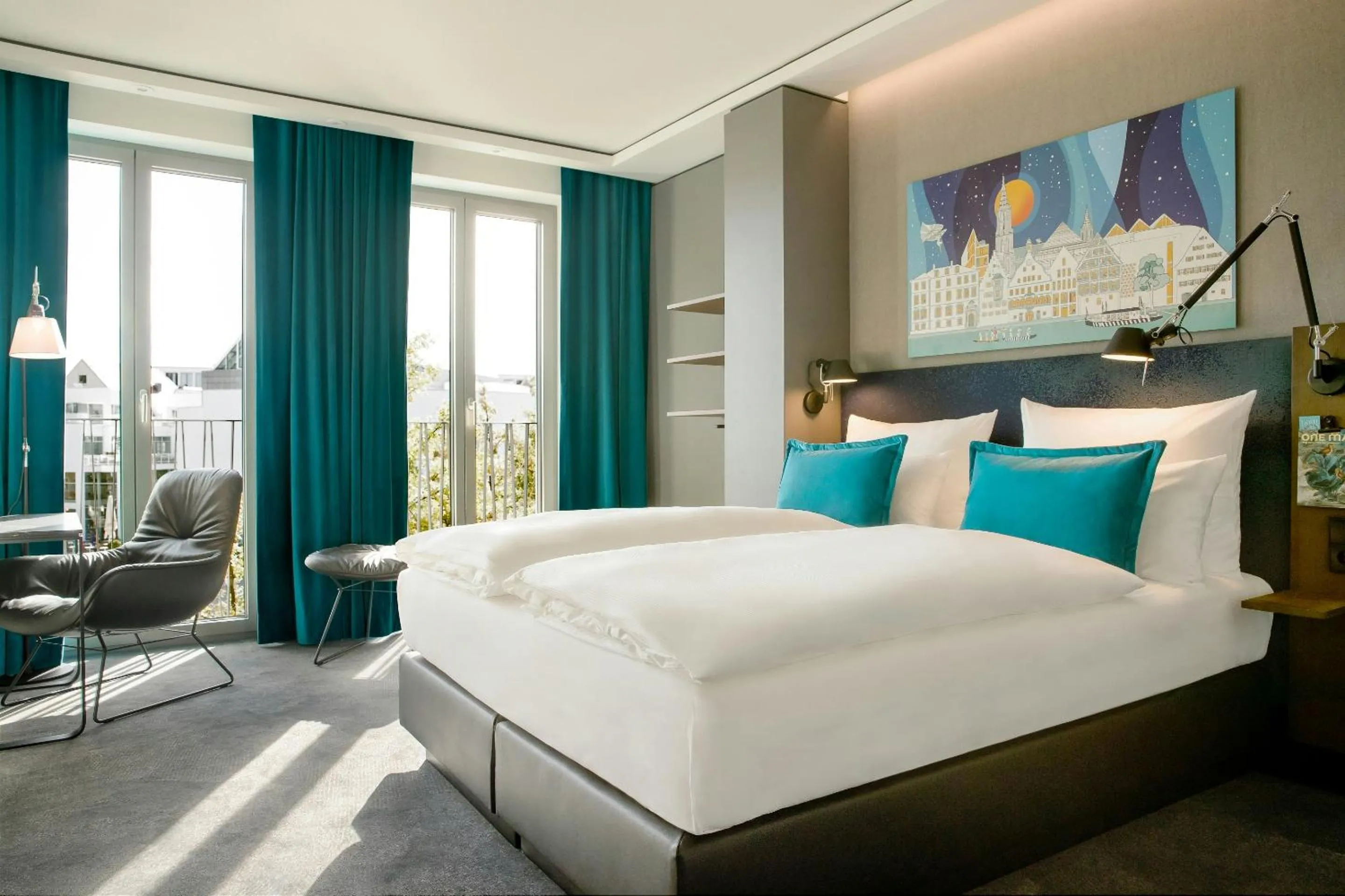 Photo of the whole room, Bed in Motel One Ulm