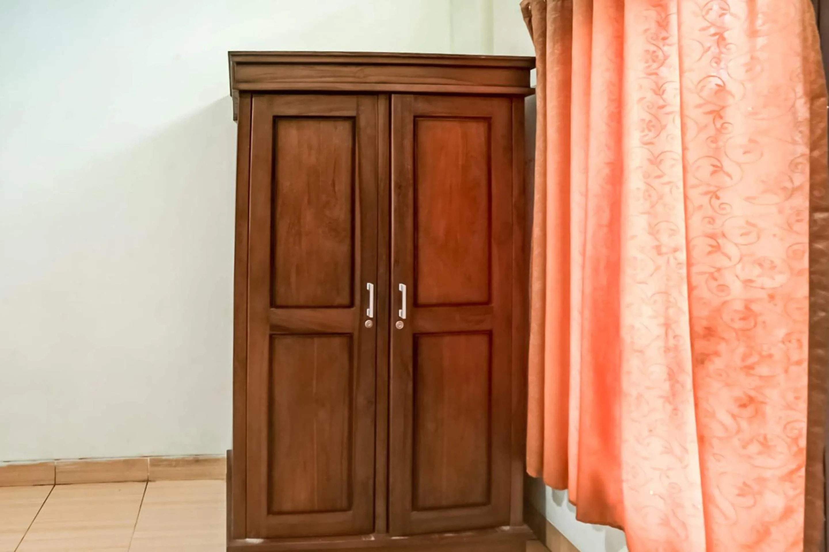 Bedroom in OYO Life 91160 Wisma Srijaya Syariah