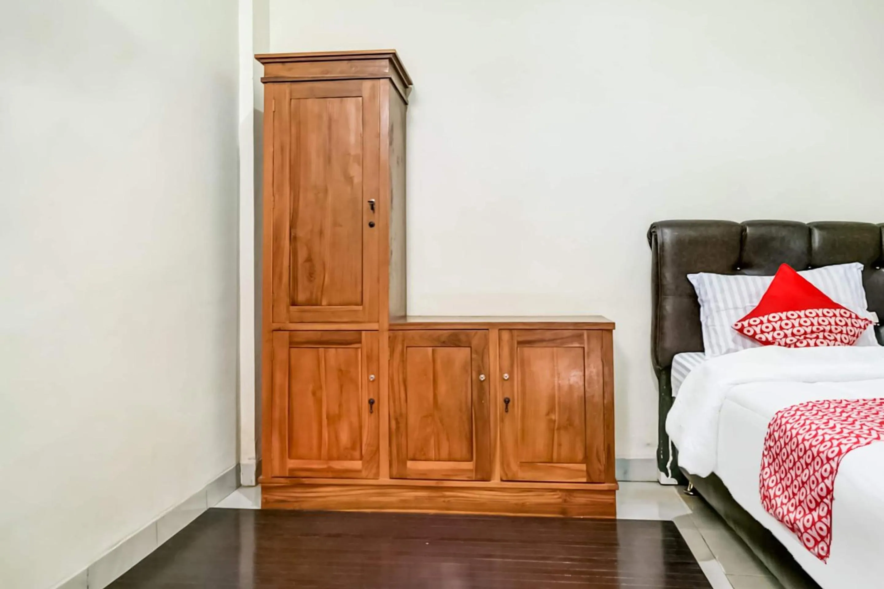 Bedroom in OYO Life 91160 Wisma Srijaya Syariah