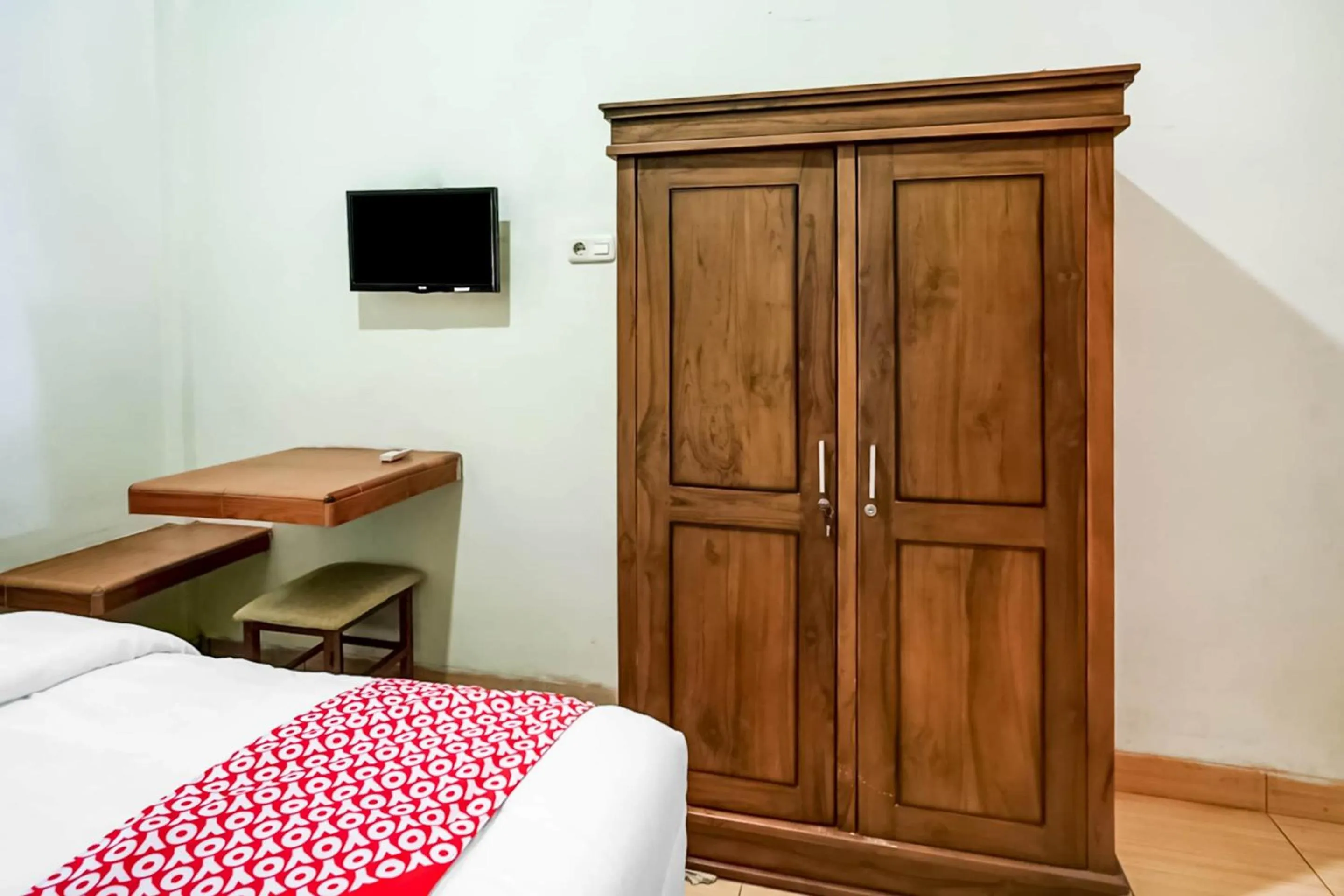Bedroom in OYO Life 91160 Wisma Srijaya Syariah