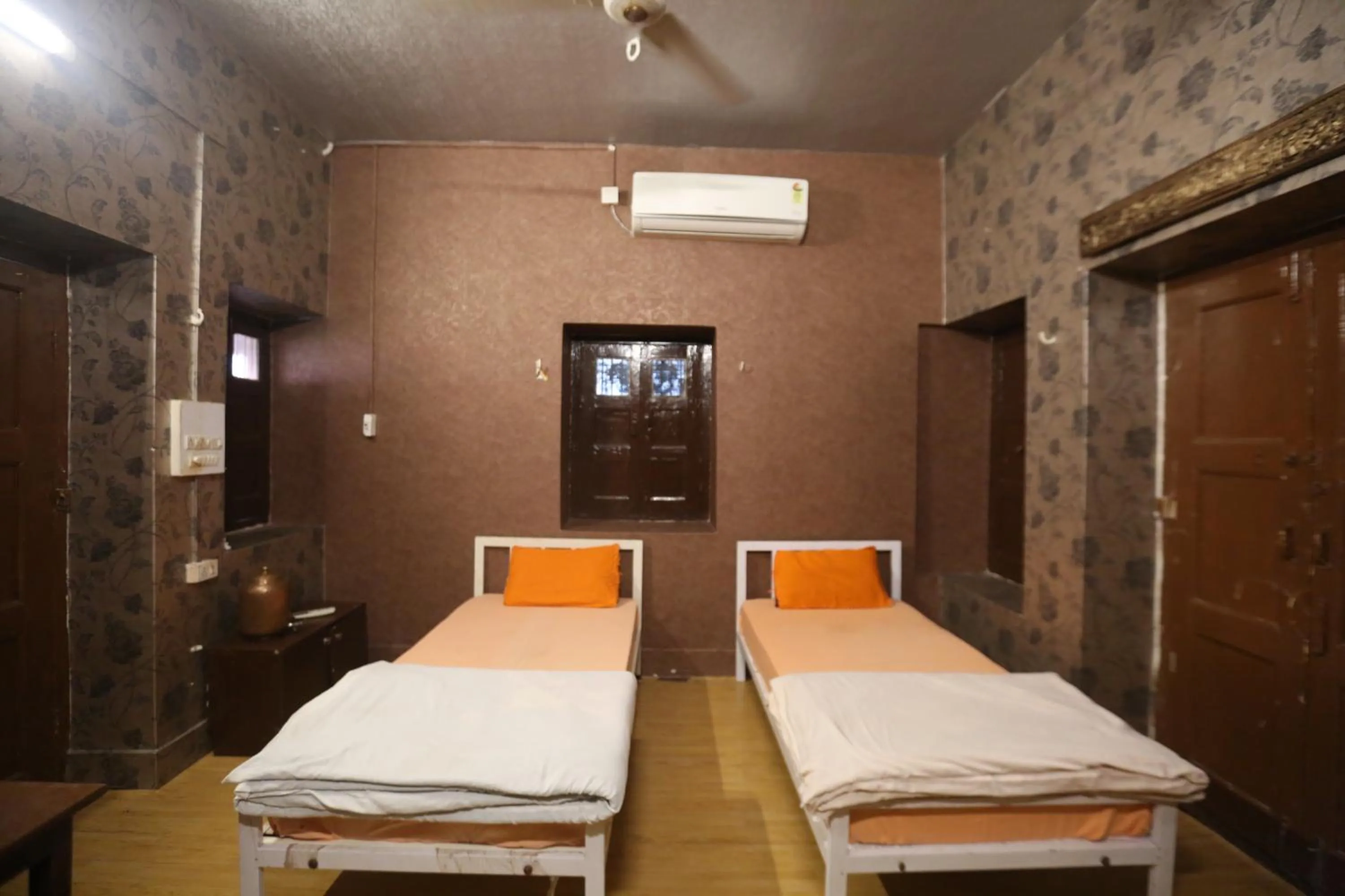 Photo of the whole room, Bed in Vedic Dham Ganga