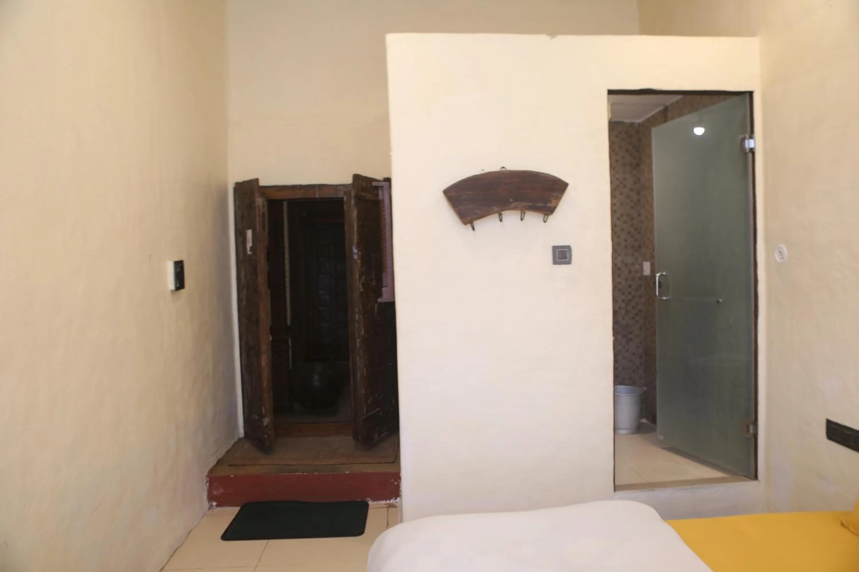 Bed in Vedic Dham Ganga