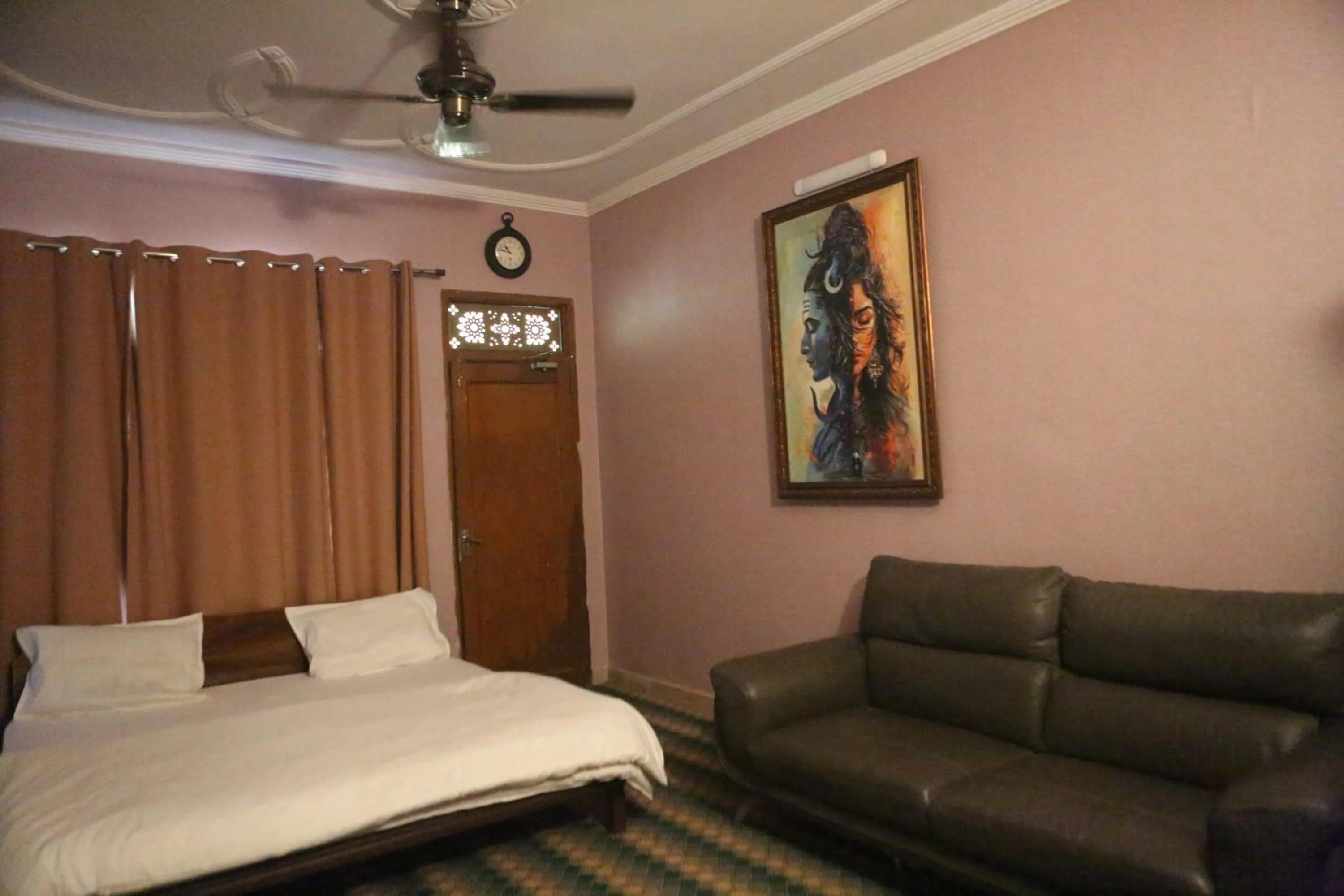 Bed in Vedic Dham Ganga