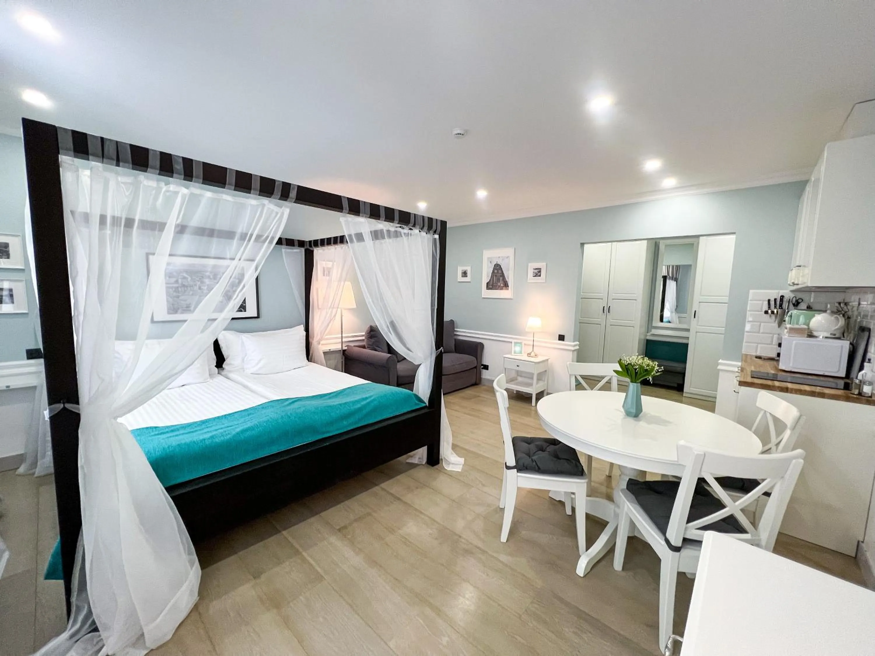 Photo of the whole room, Bed in Revelton Suites Riga