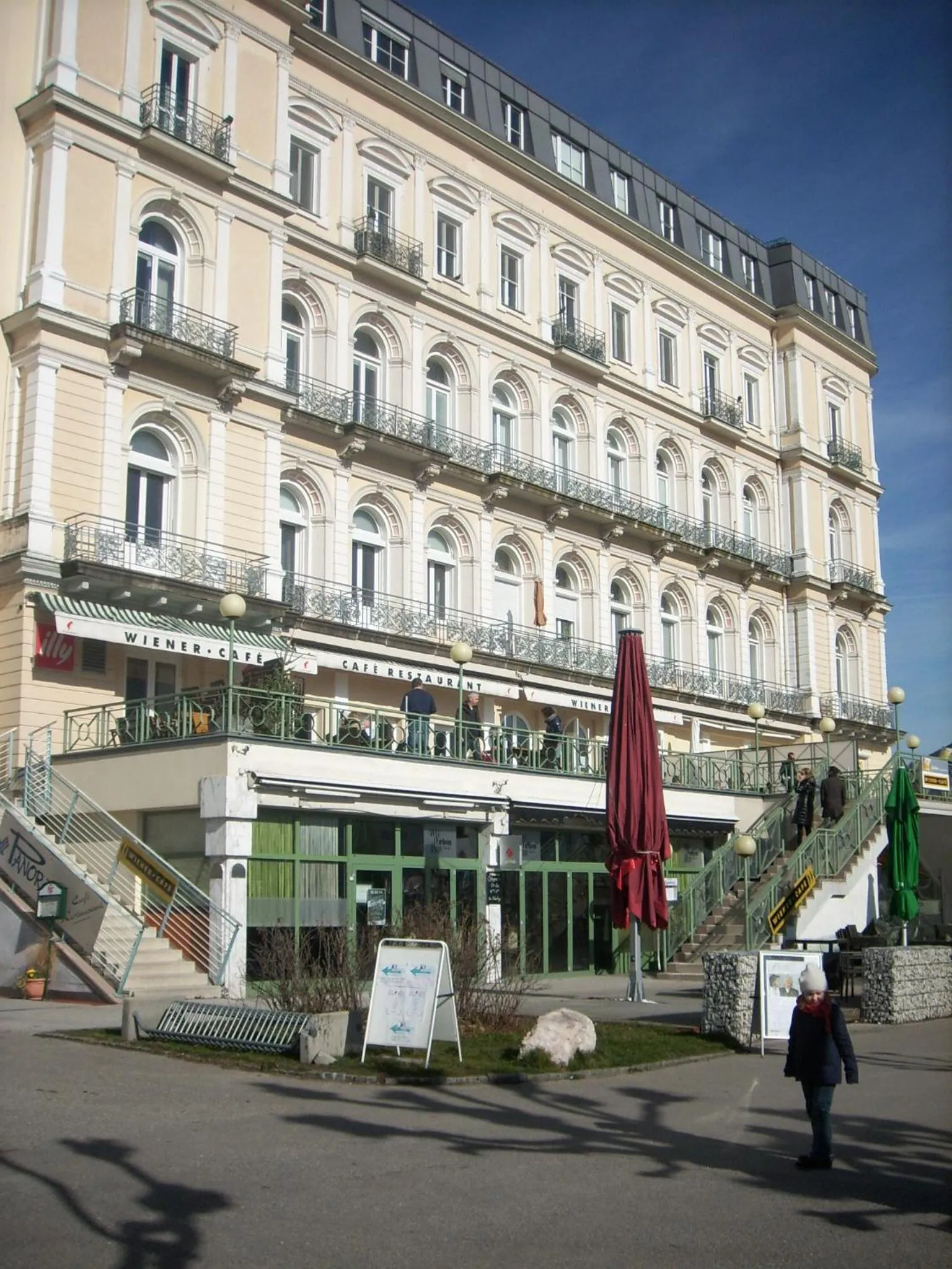 Area and facilities in Garconniere im ehemaligen Hotel Austria