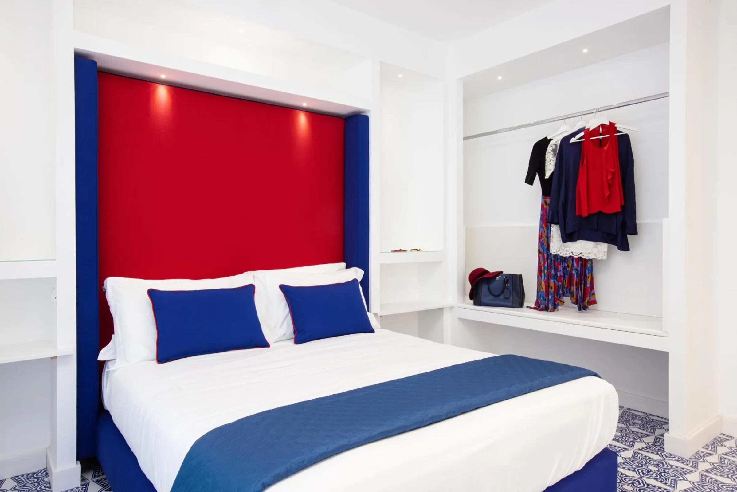 Bedroom, Bed in Blue Splendor Sorrento Apartment