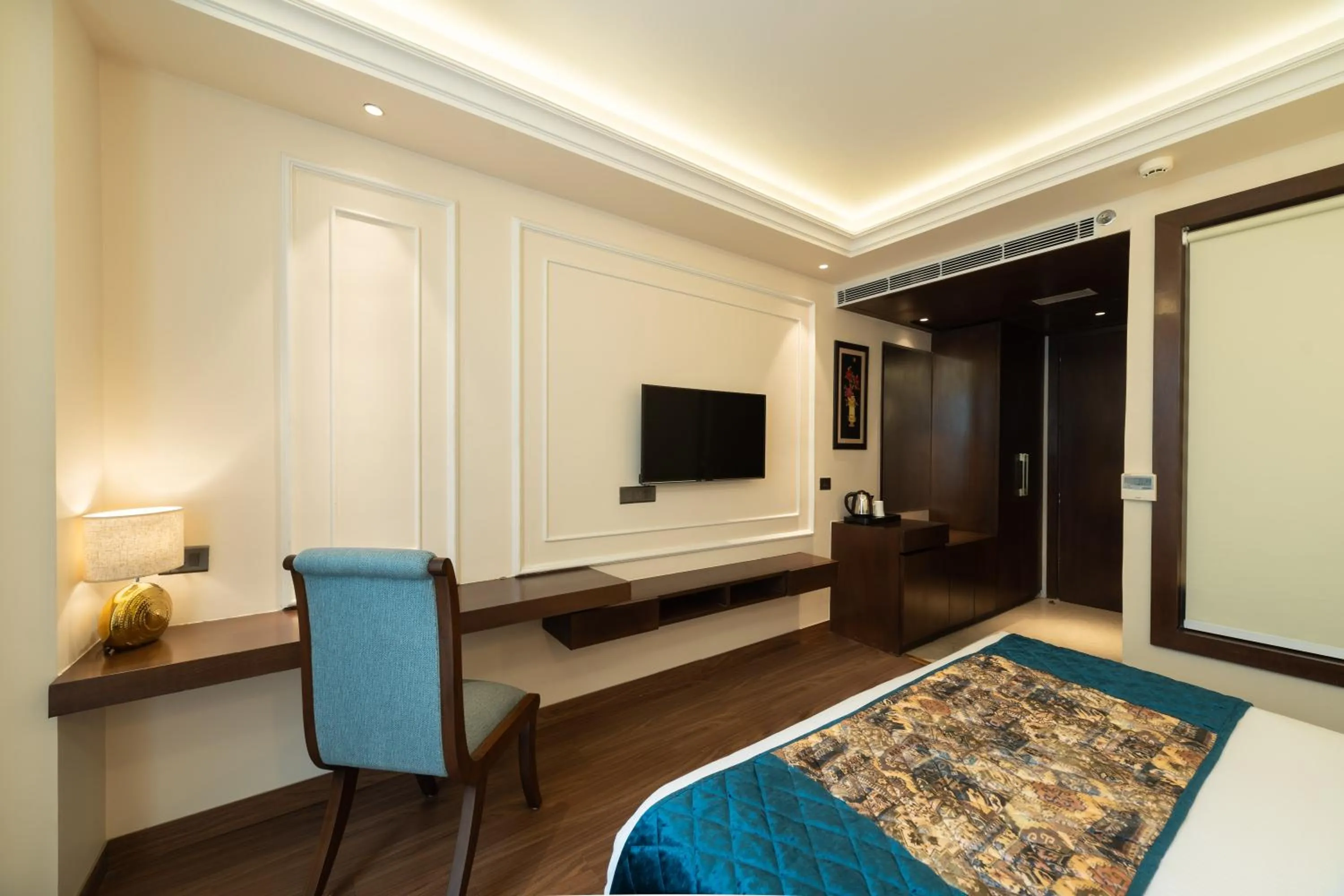 TV and multimedia, Bed in Country Inn Hall of Heritage, Amritsar