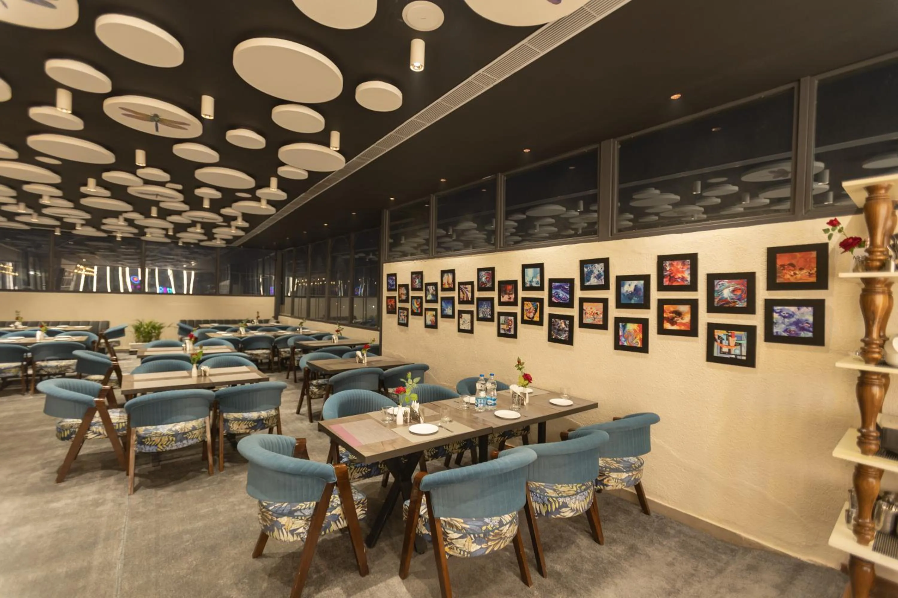 Restaurant/places to eat in Country Inn Hall of Heritage, Amritsar