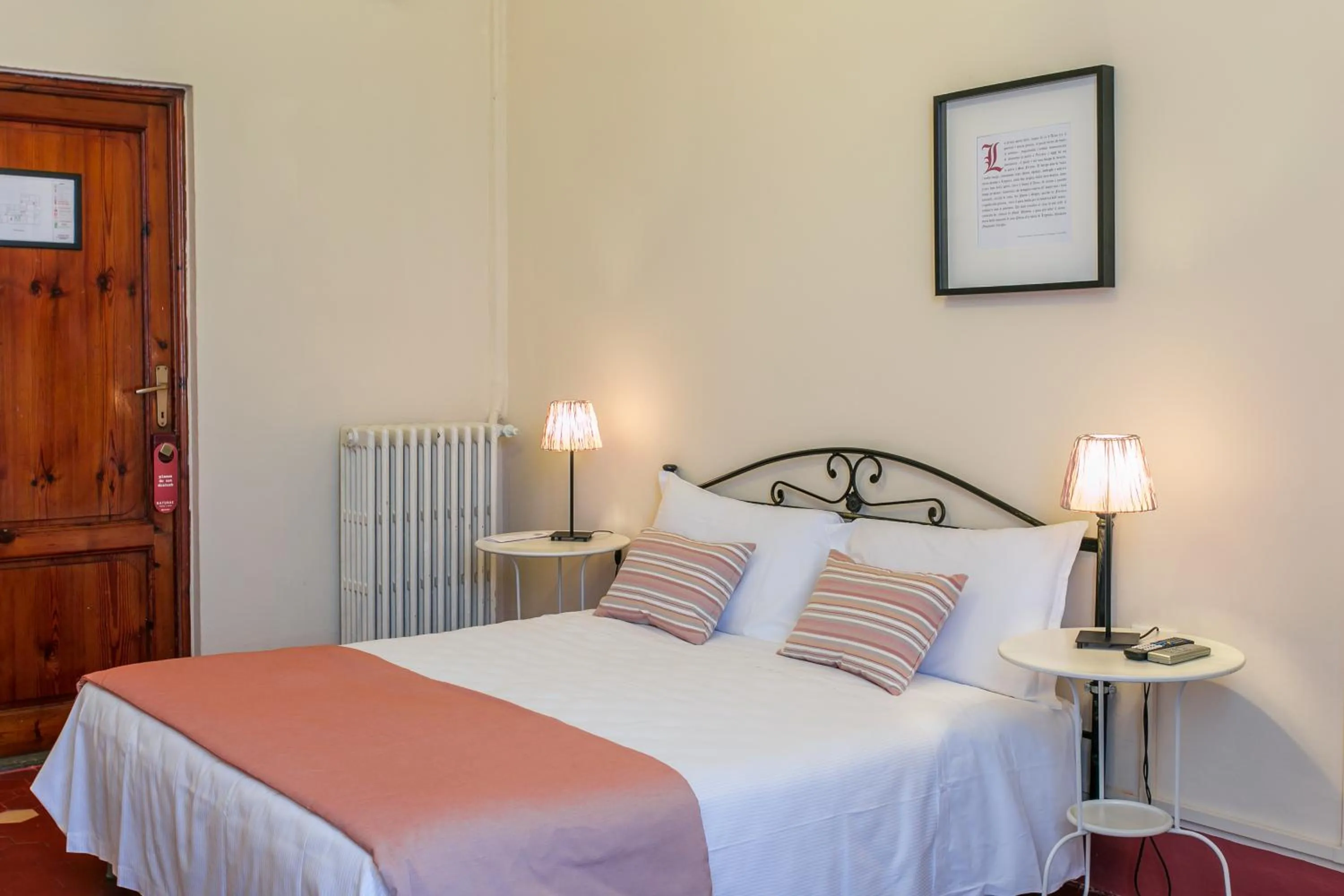 Photo of the whole room, Bed in Hotel d'Azeglio Firenze